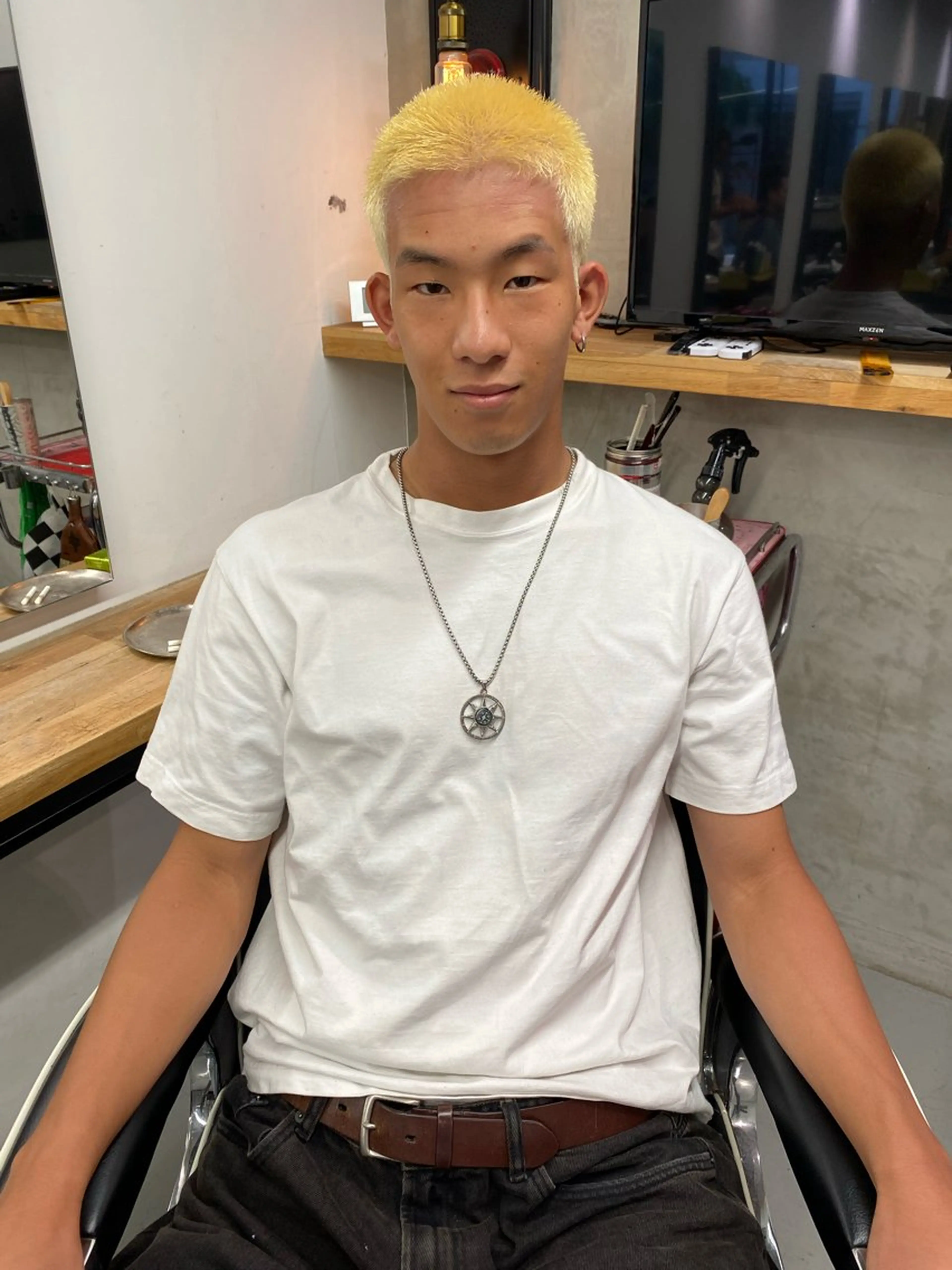 ショート カラー メンズ カット MOTEL men's andshaving所属・鶴見 光のヘアスタイル