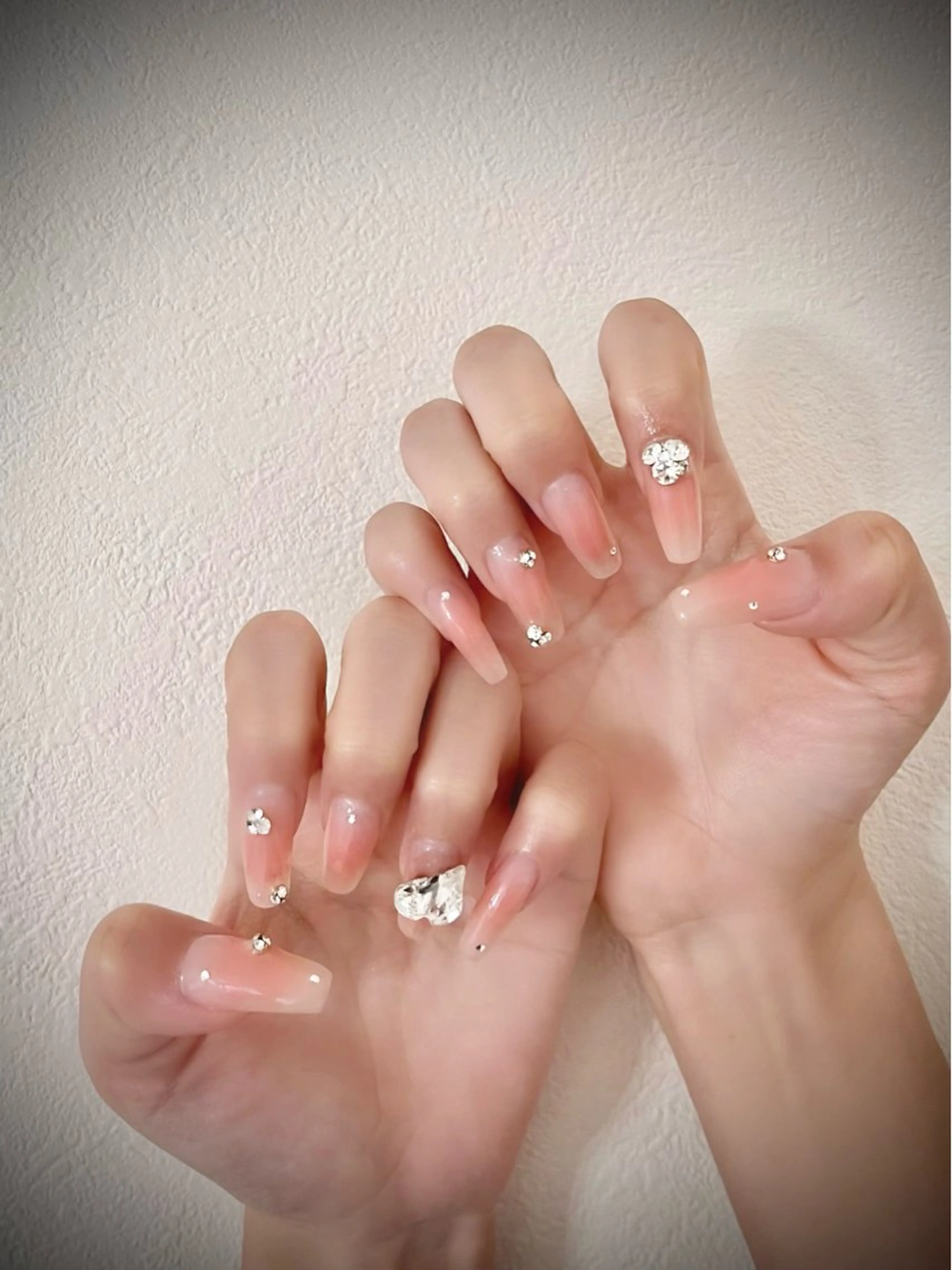 ネイル キラキラネイル マグネットネイル スカルプネイル ワンホンネイル nine.🦋 YUKOのネイルデザイン