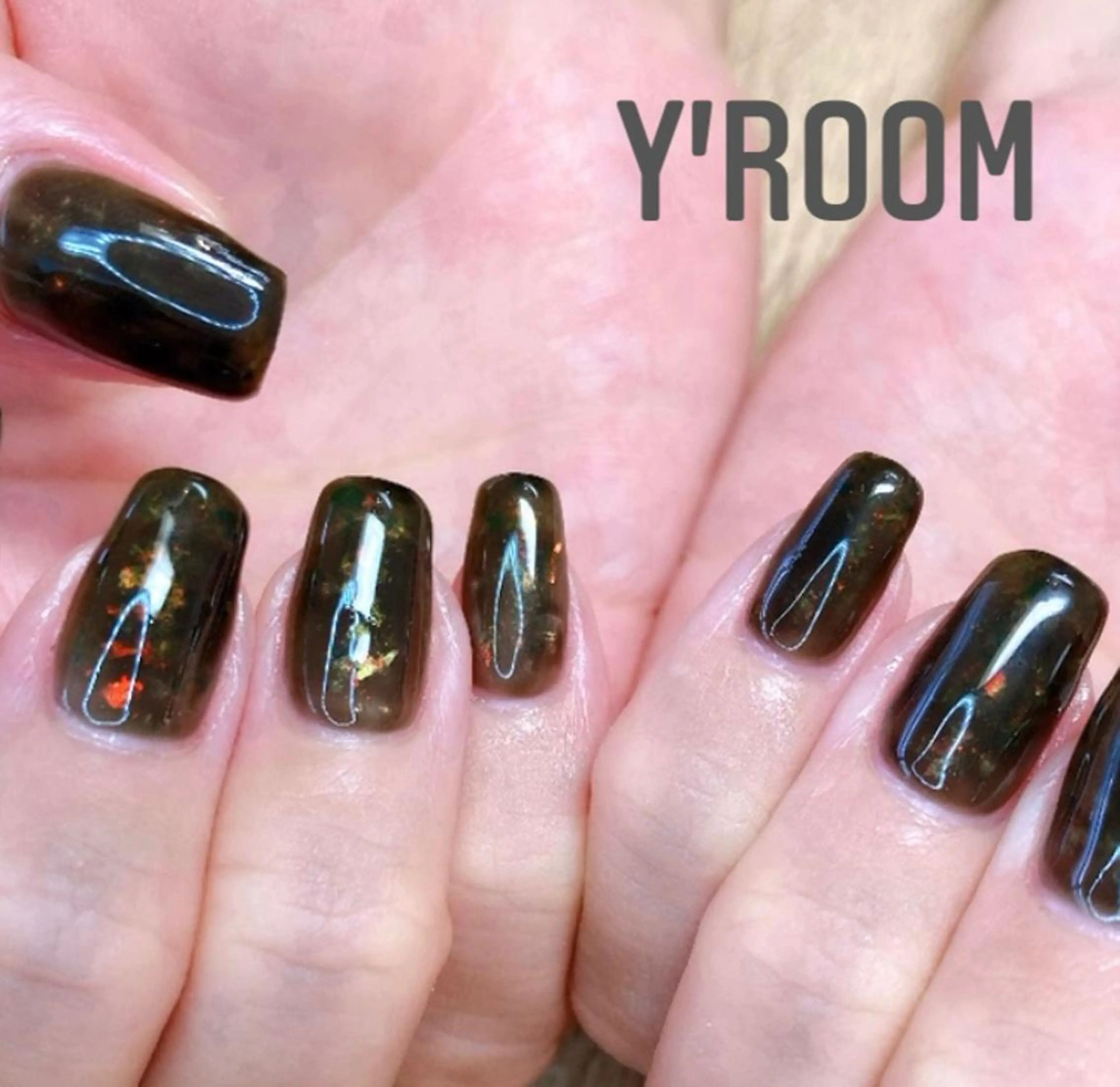 ネイル オーロラネイル クリアネイル フラッシュネイル フットネイル ジェルネイル YUKA （ネイリスト）のネイルデザイン