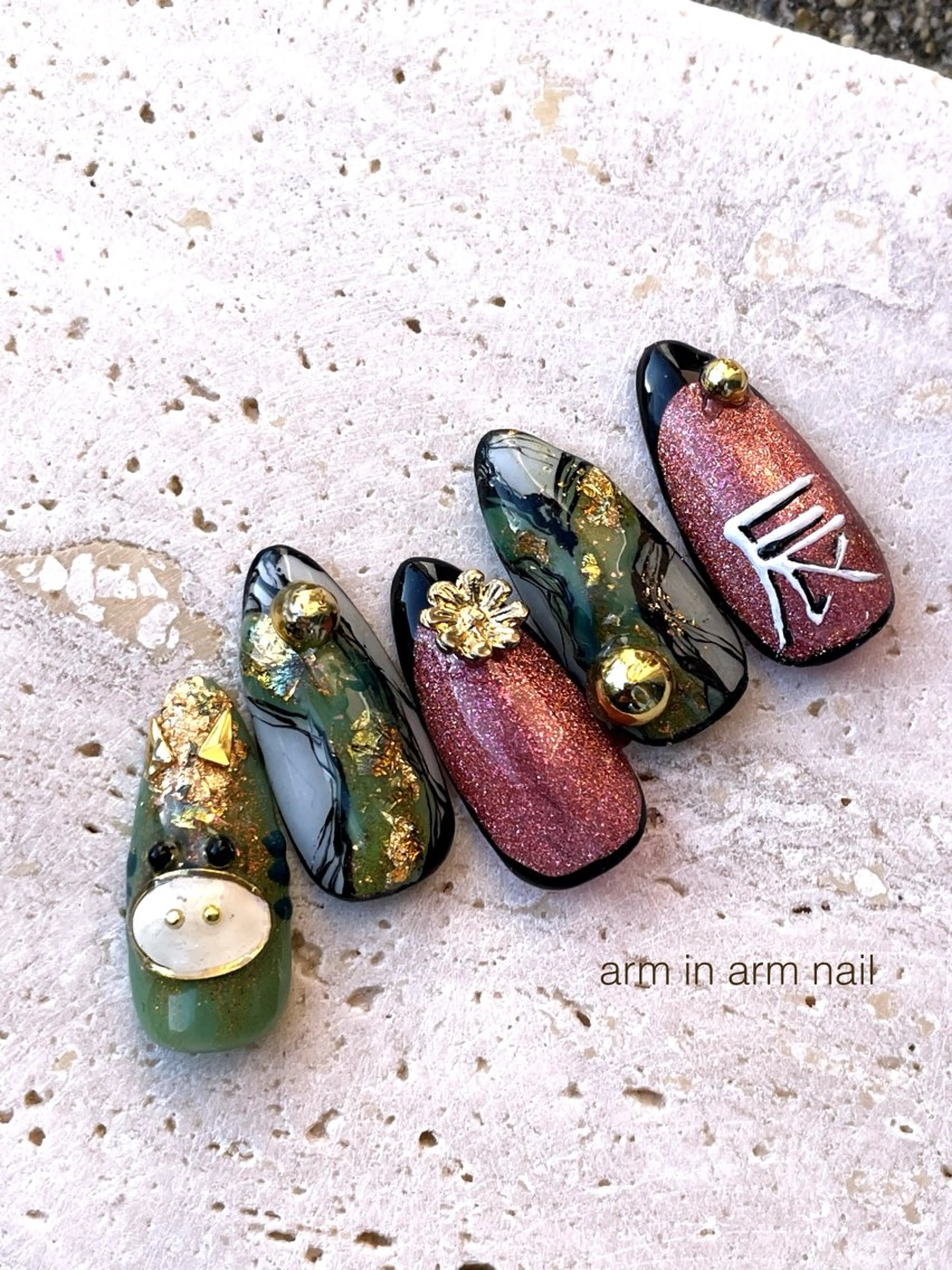 ネイル arm in arm ︎✿Yamamotoのマツエク・マツパデザイン