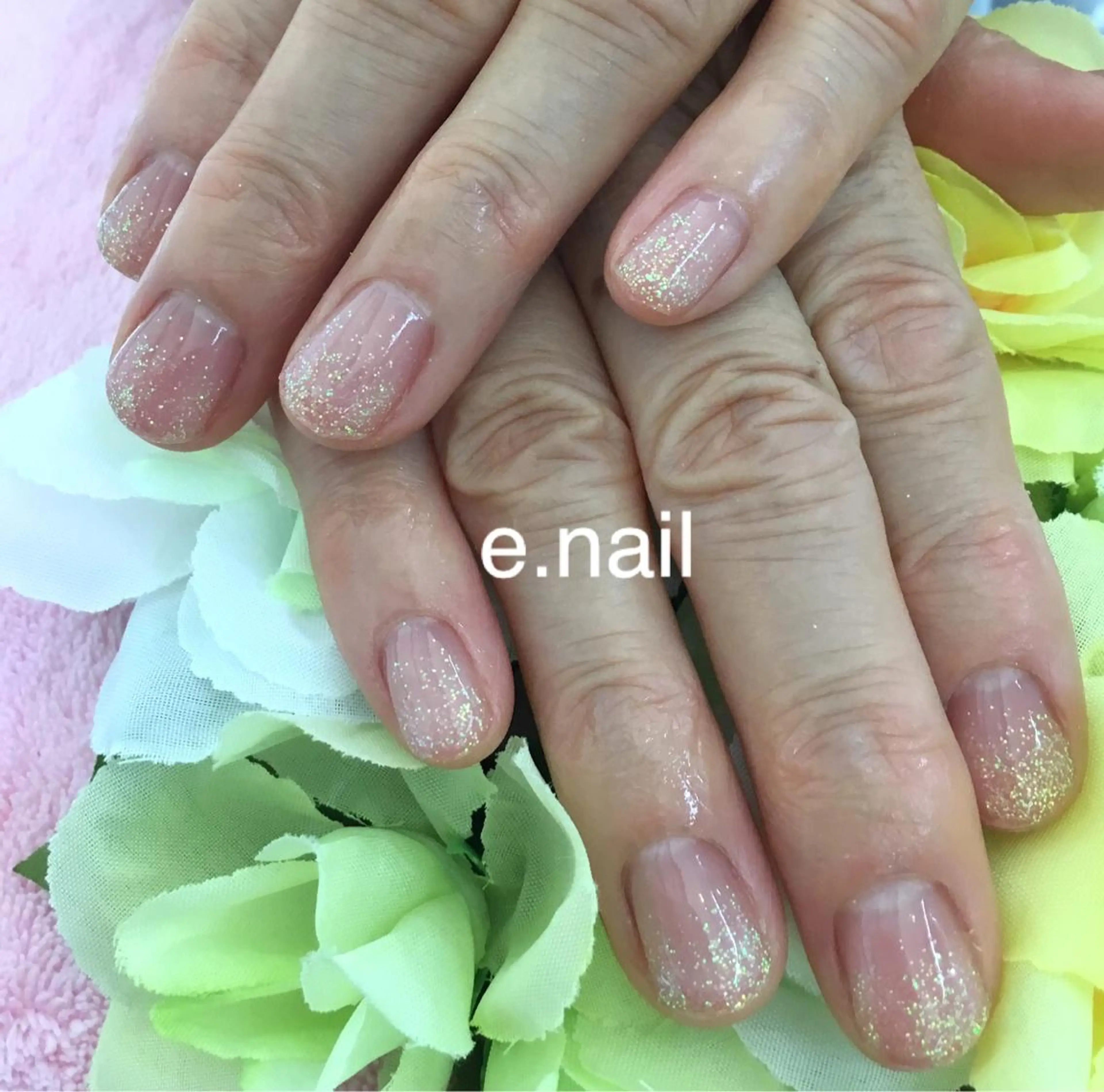 ネイル e.nail所属・和賀井 恵理のネイルデザイン