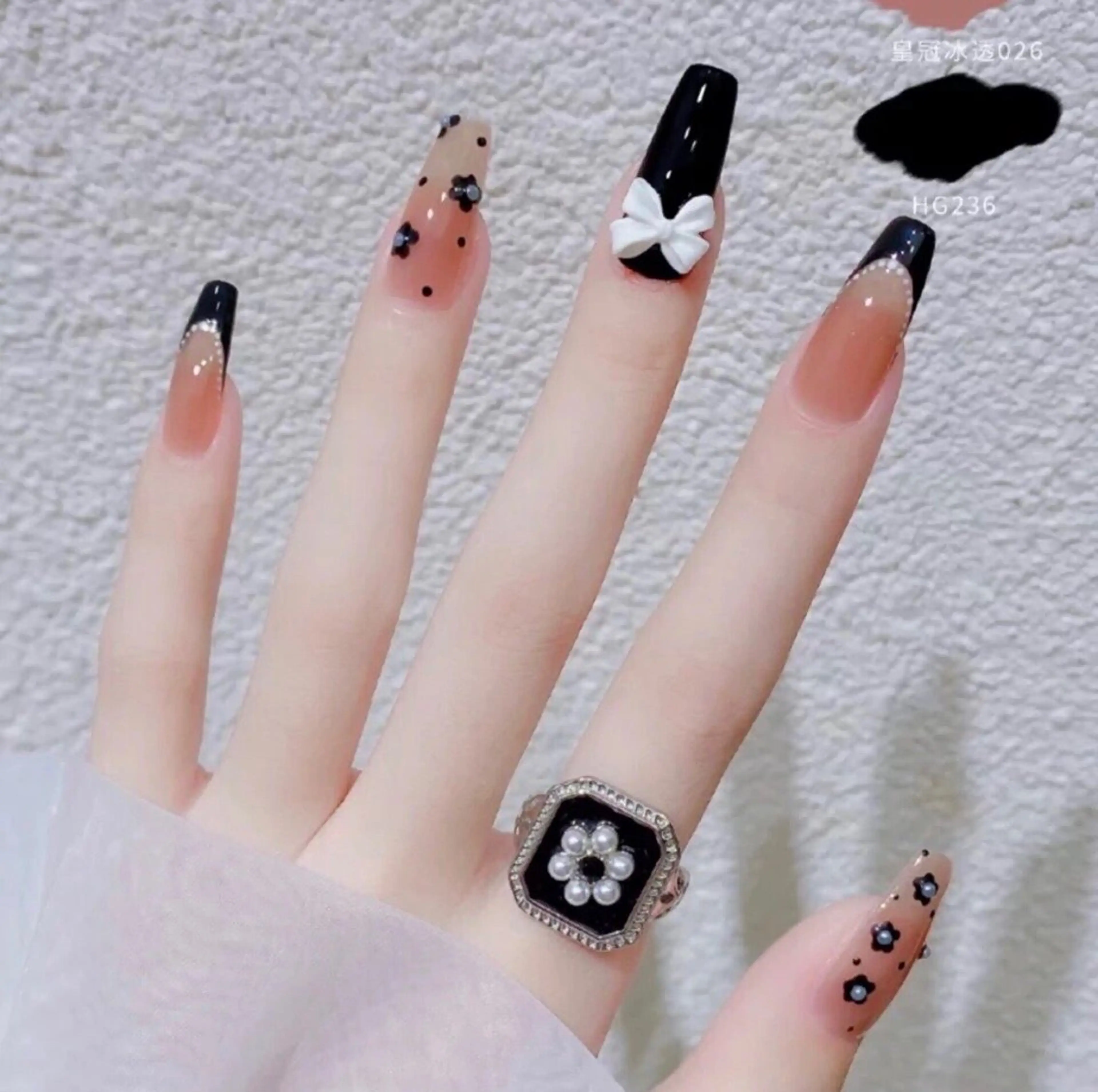 ネイル Akira nail salon所属・Akira nail salonのネイルデザイン