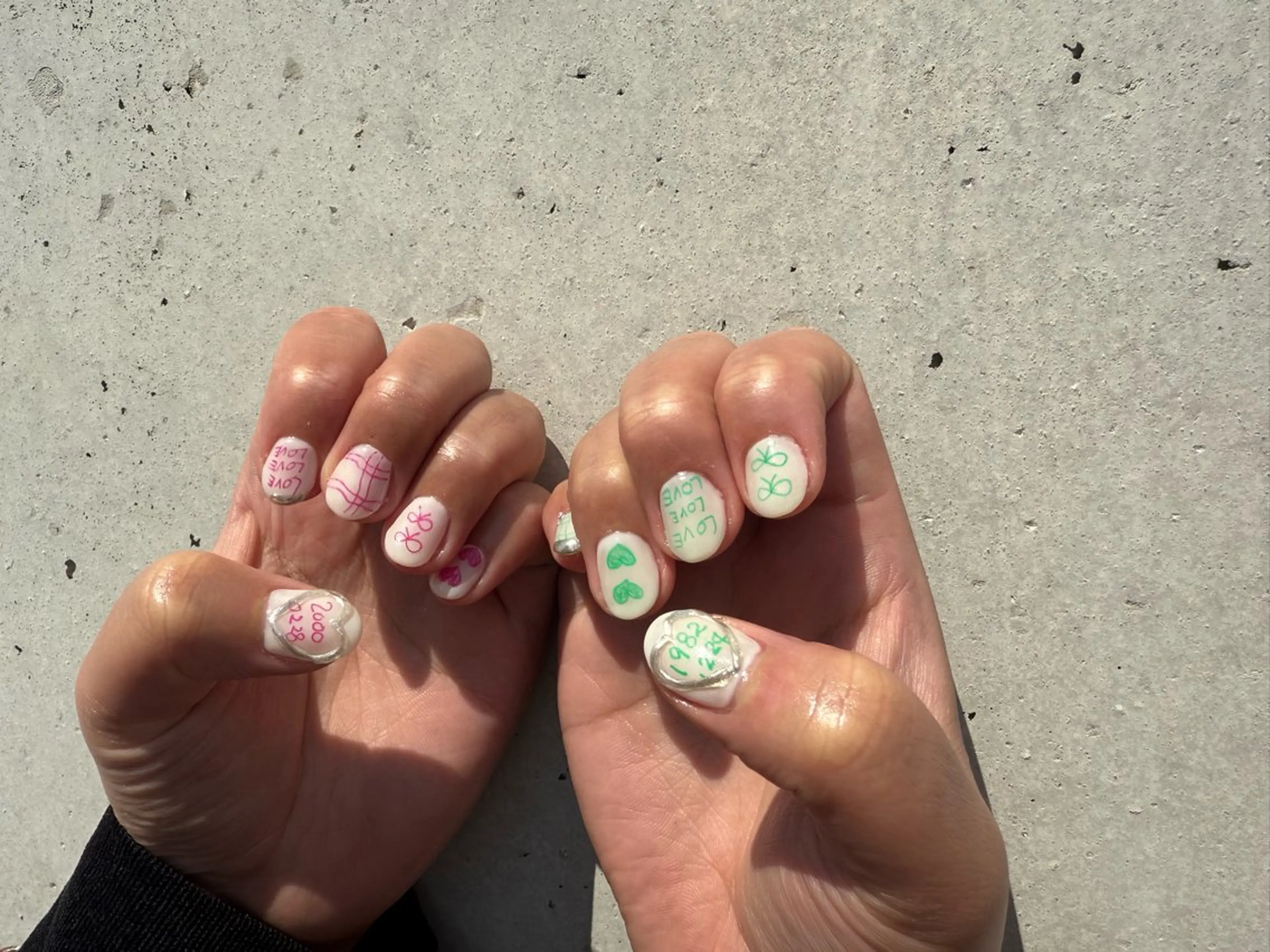 ネイル ミラーネイル ハンドネイル ëmma nail_ by chulaのネイルデザイン