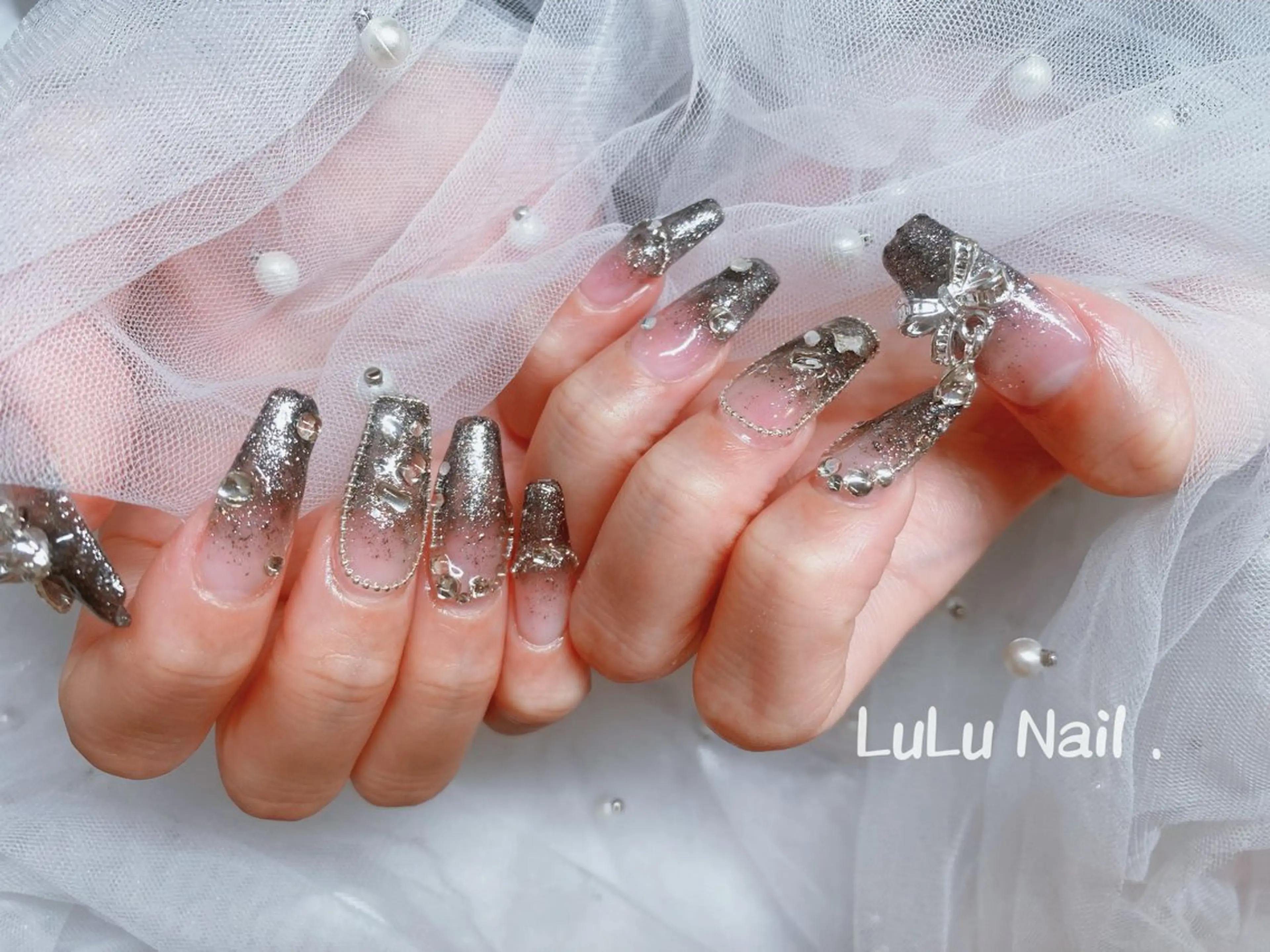 ネイル ハンドネイル LULU Nail  Salon 新宿所属・LU LU NailSalonのネイルデザイン