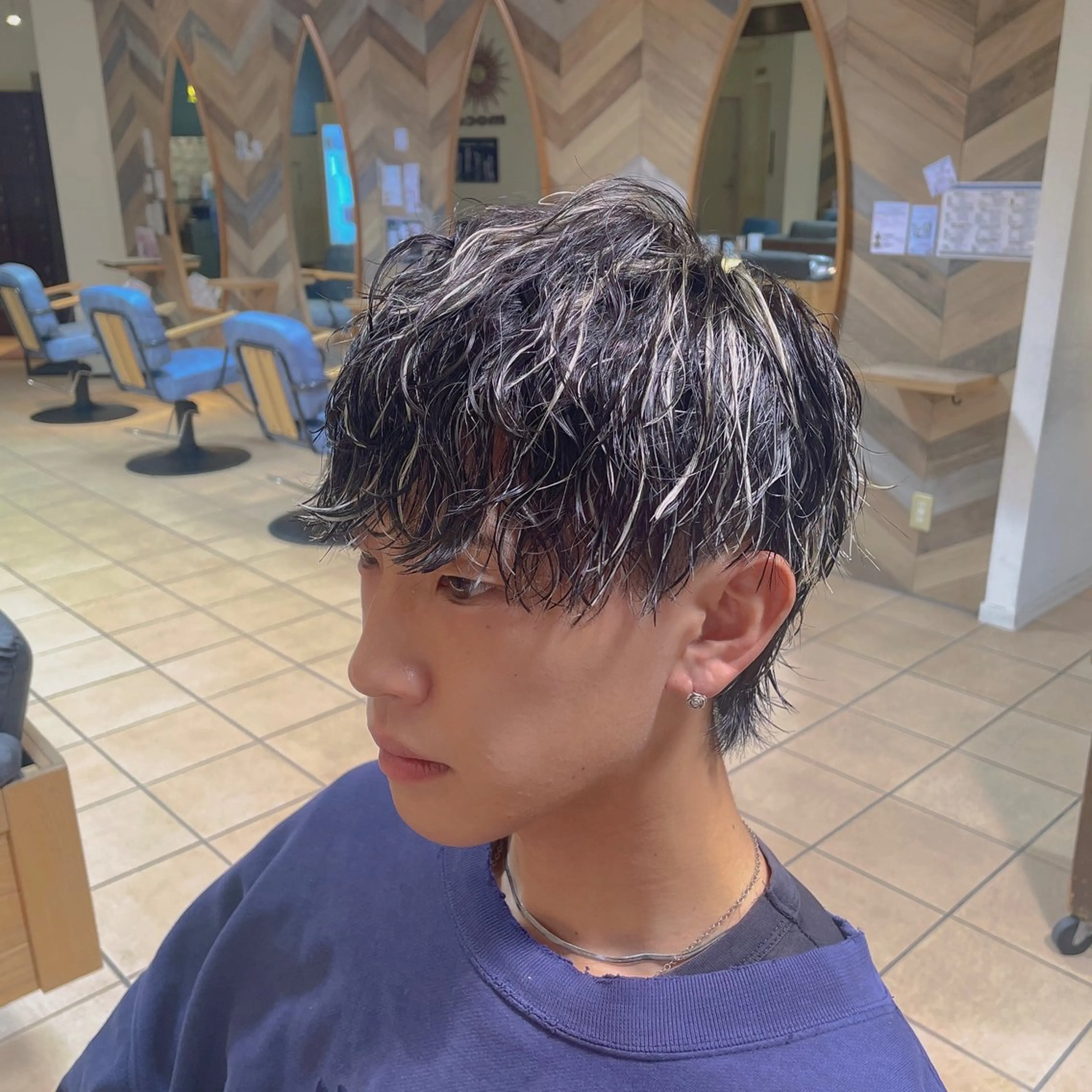 メンズカット＋ハイライト＋パーマ🌊《波巻きorツイスパorスペインカール》の写真