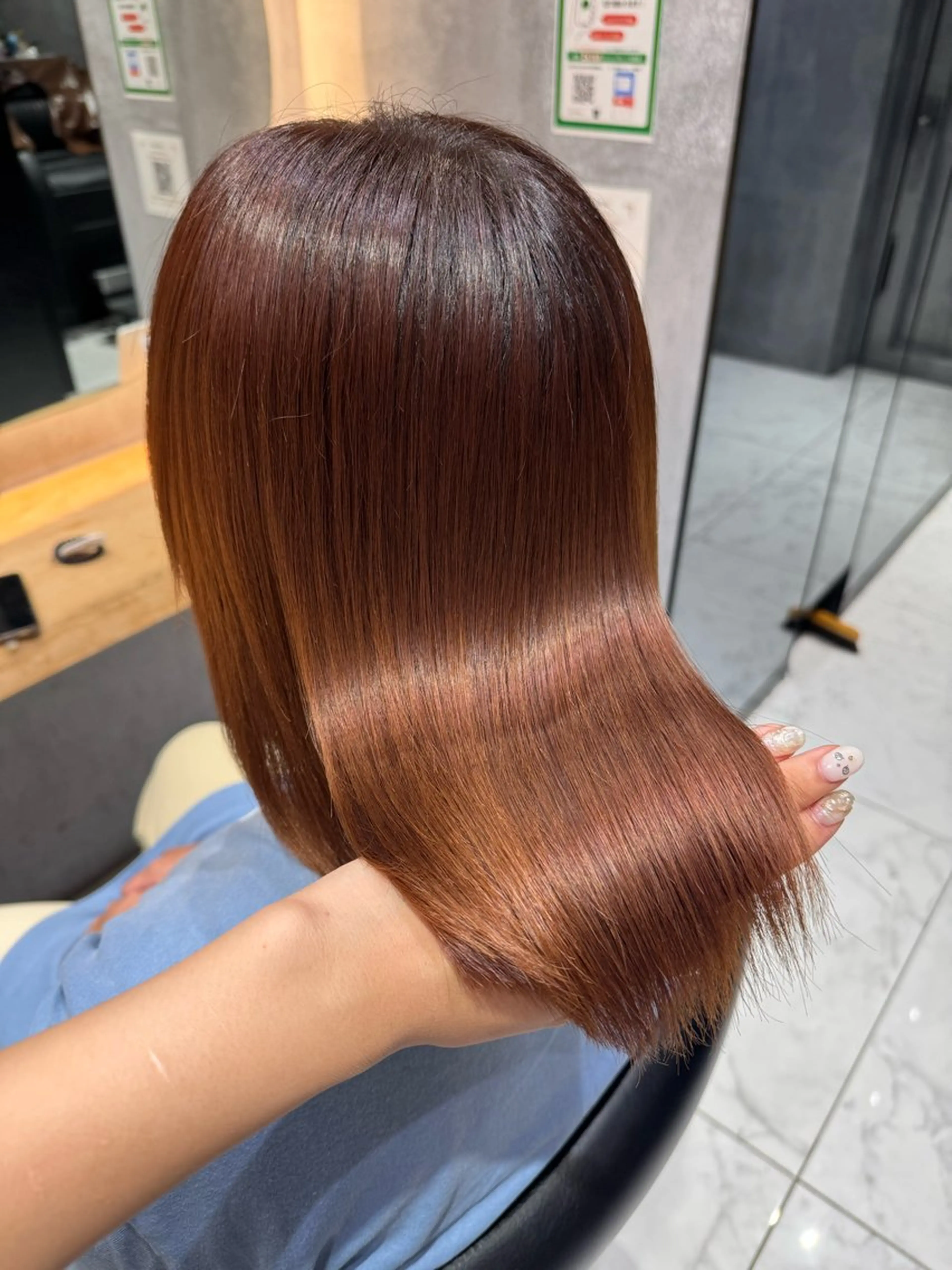 ミディアム カット トリートメント 鐘築 彩のヘアスタイル