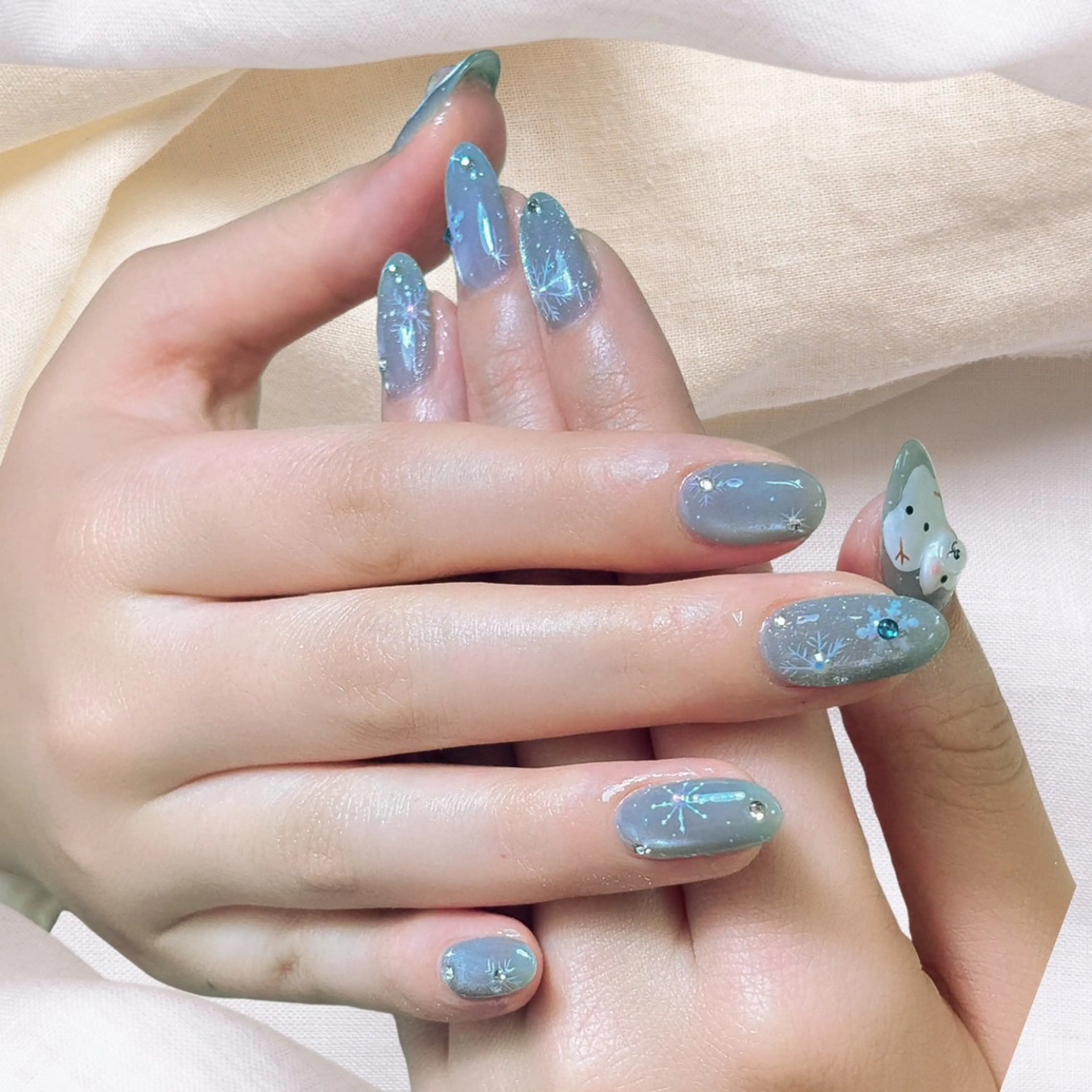 セミロング ハンドネイル N2.nail所属・N2 nailのネイルデザイン