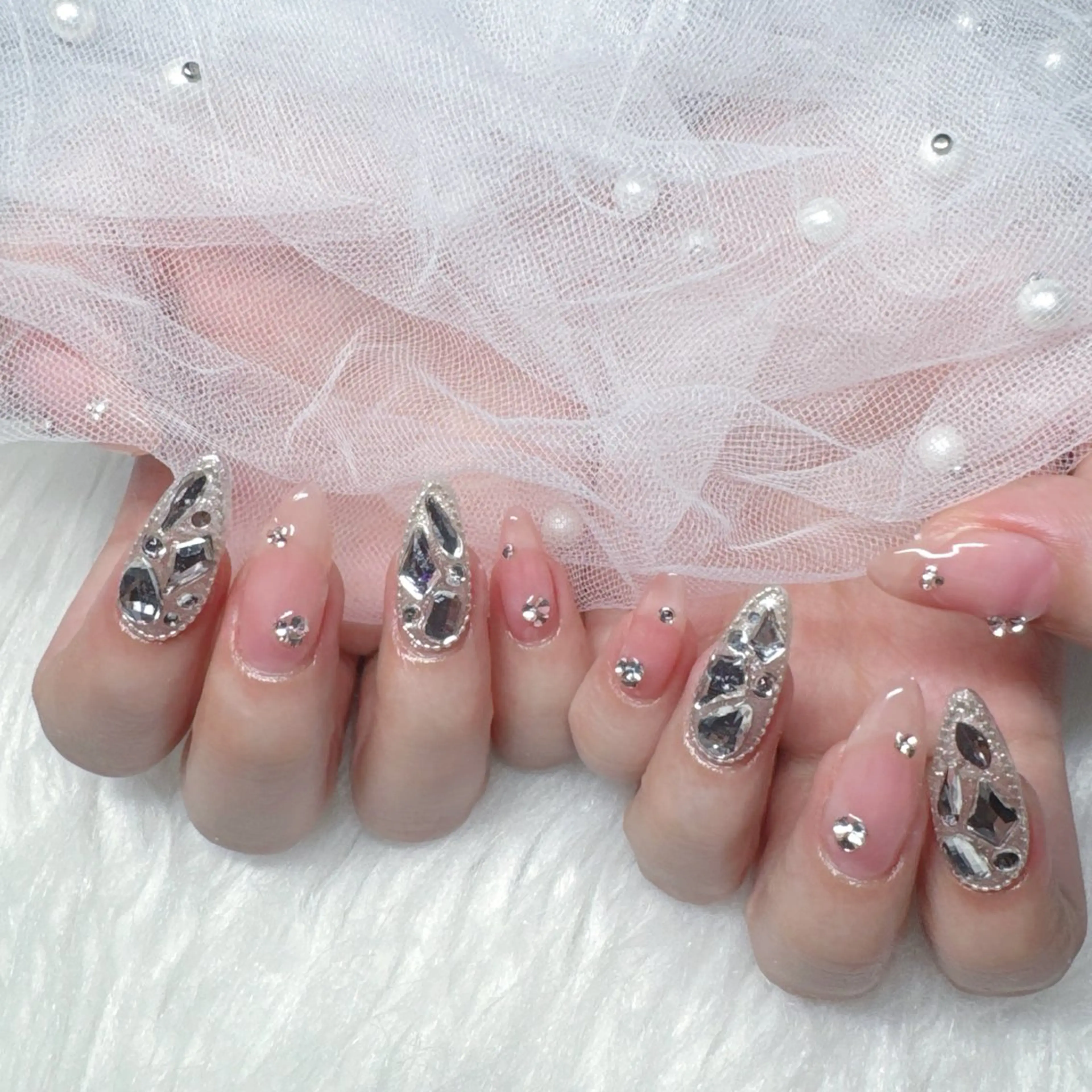 ネイル ハンドネイル Yudia Minoriのネイルデザイン