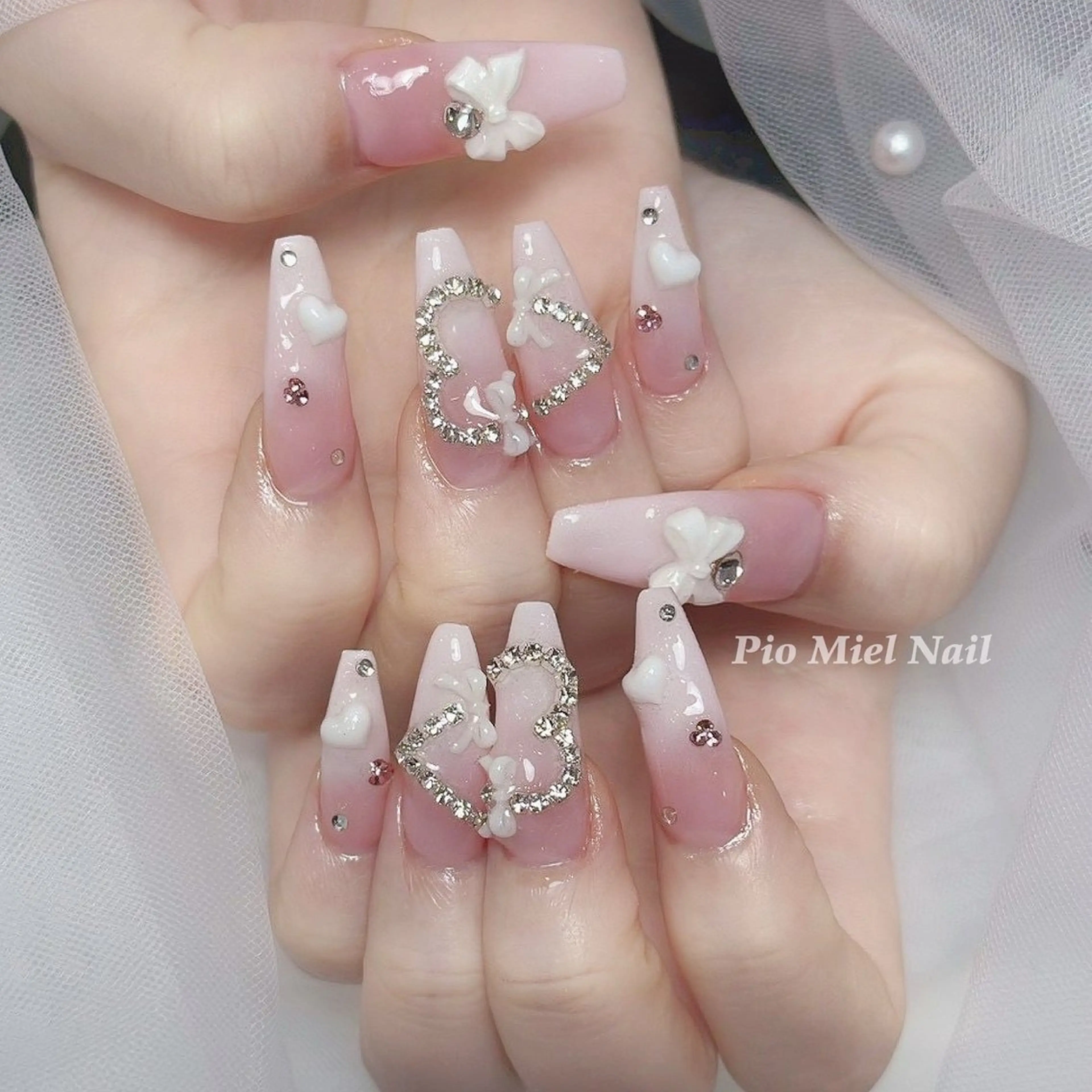 ネイル ハンドネイル HANA 長さだしのネイルデザイン