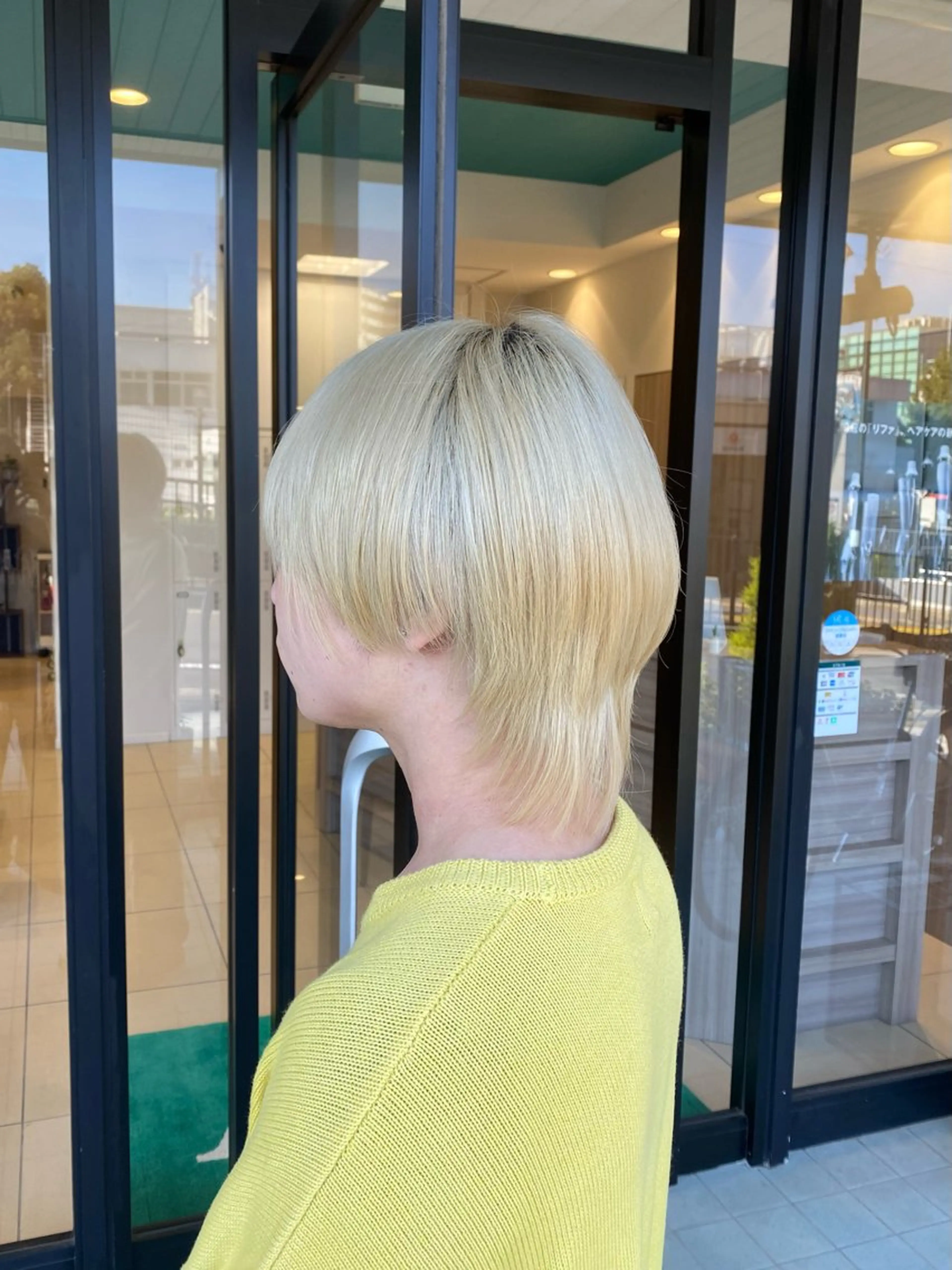 ミディアム カラー メンズ メンズハイトーン メンズウルフカット ハイトーンカラー ウルフカット ヘアカラー トリートメント 透明感カラー/ 松井克樹のヘアスタイル