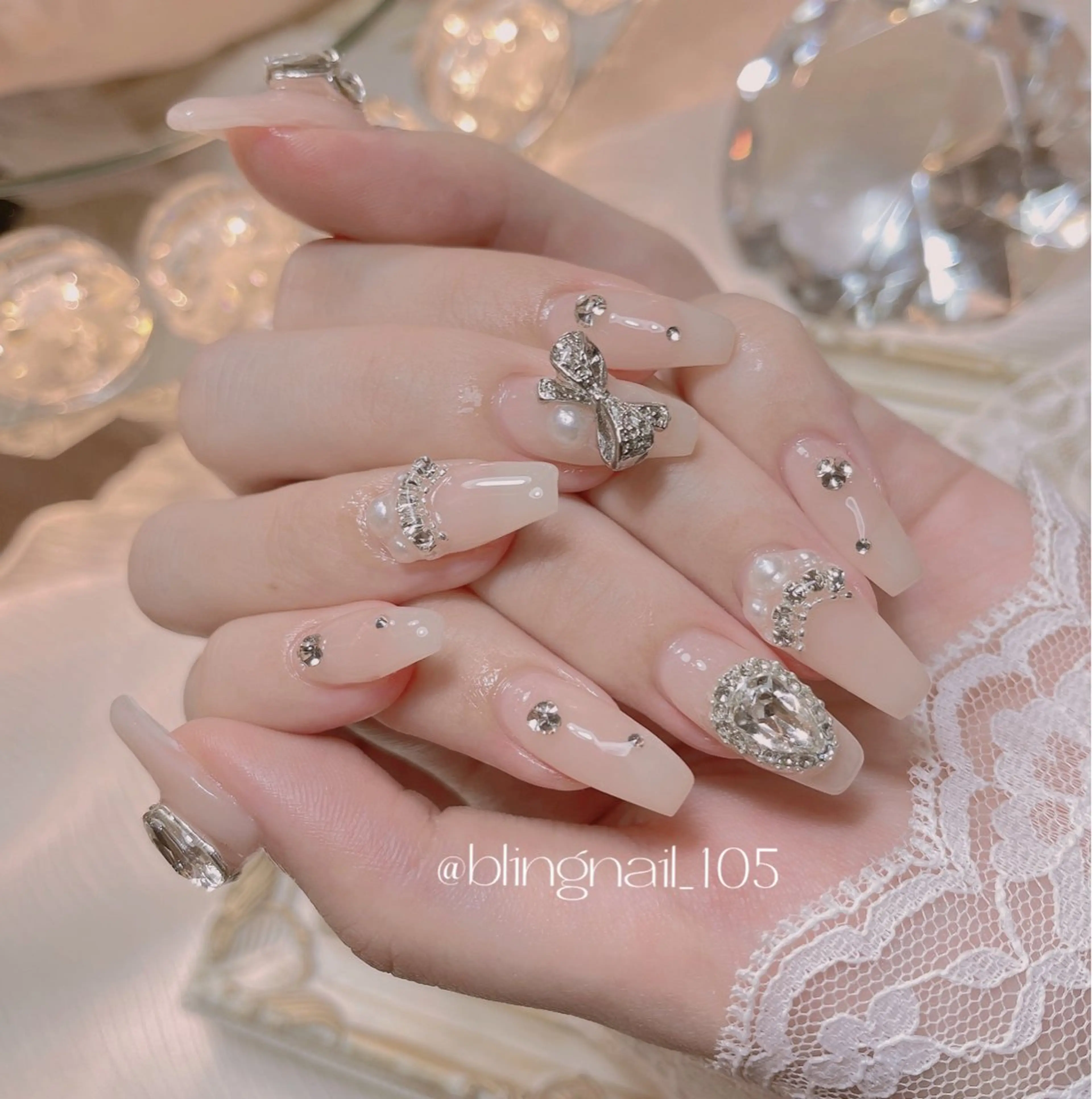 ネイル 23時まで❤︎韓国、 ワンホンネイルのネイルデザイン