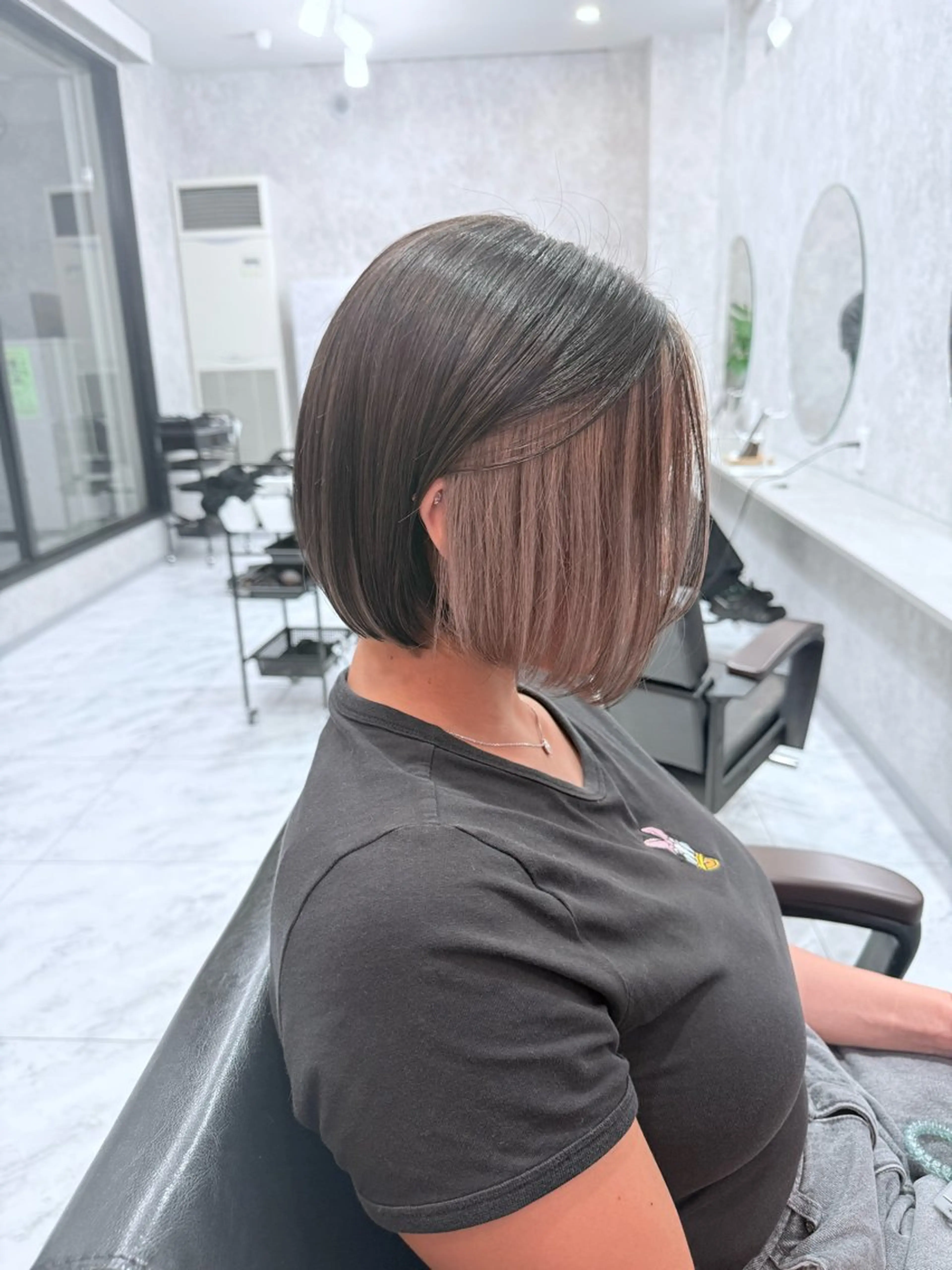 ショート カラー 🌺ハイトーン🌺 矢葺 なぎさ🌺🌺のヘアスタイル