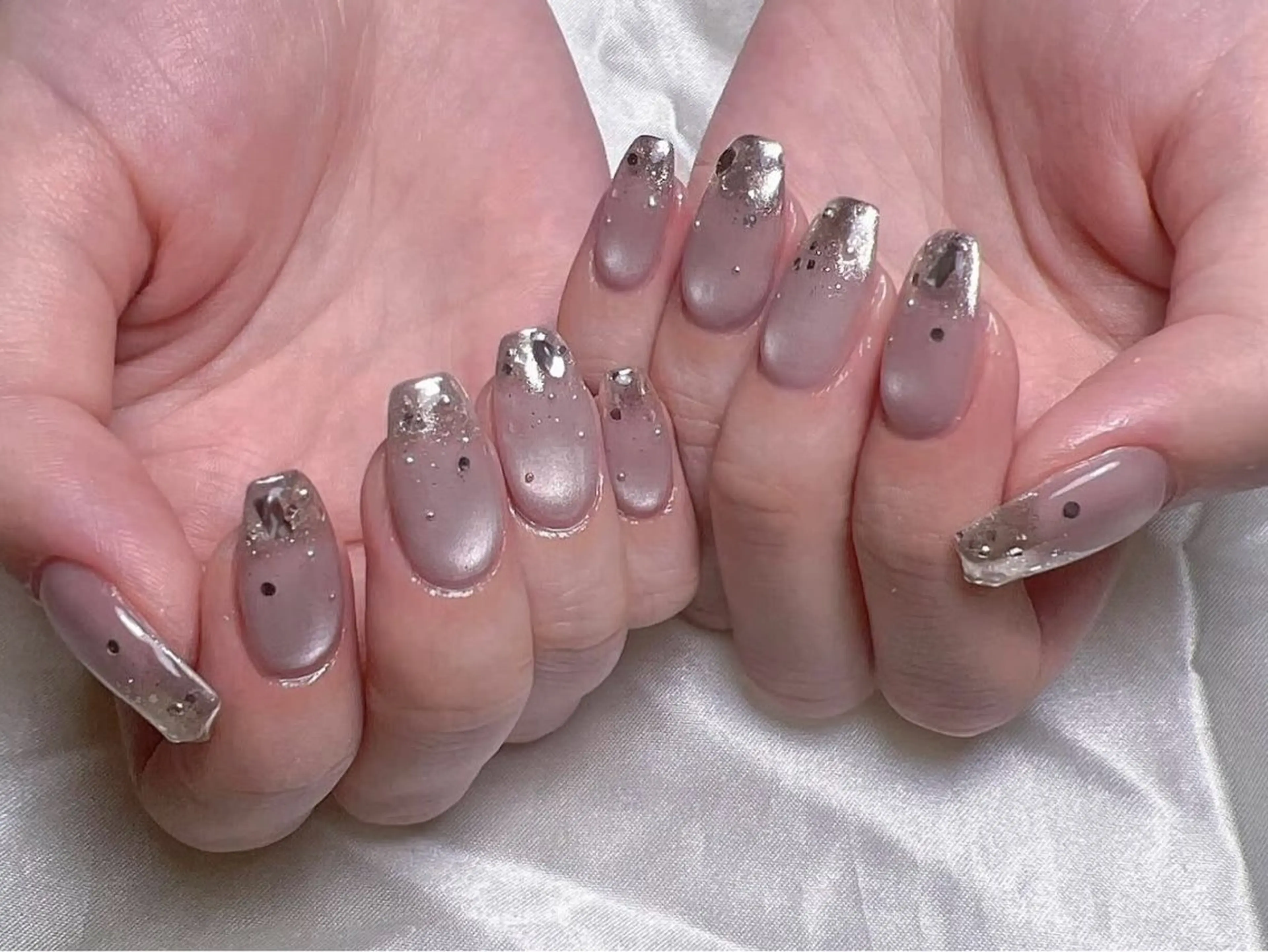 ネイル アニマル柄 ボルドー ブラウン チークネイル フレンチネイル ハンドネイル Rin Nail 新大久保店のネイルデザイン