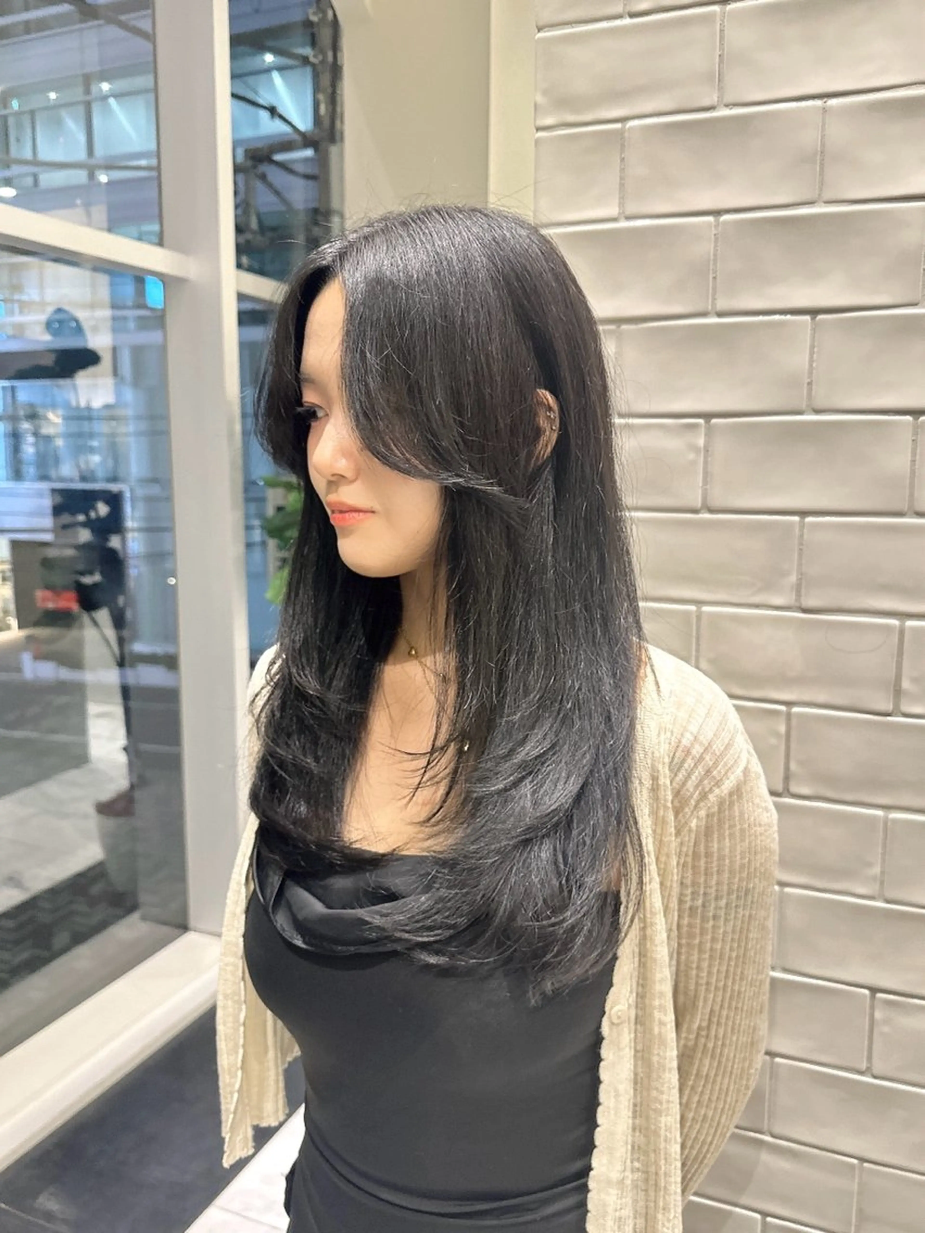 ロング カラー ブリーチ グレージュ ブリーチなしカラー カット ヘアカラー トリートメント LUMO所属・矢野 晃平のヘアスタイル