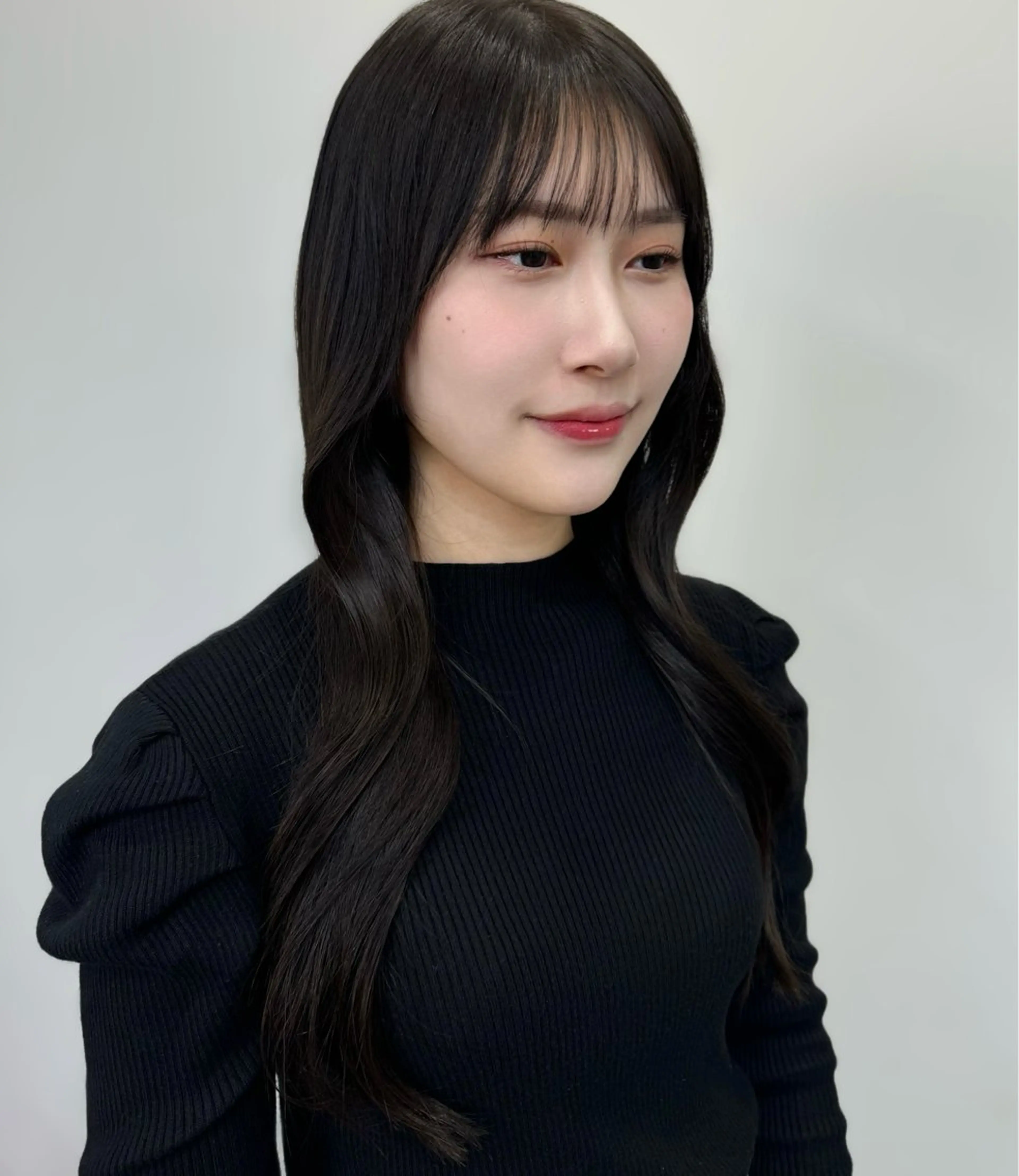 ロング カラー 黒髪 韓国風ヘア ロング ヘアカラー sunc所属・こはる/韓国🇰🇷 /レイヤー/カラー♡のヘアスタイル