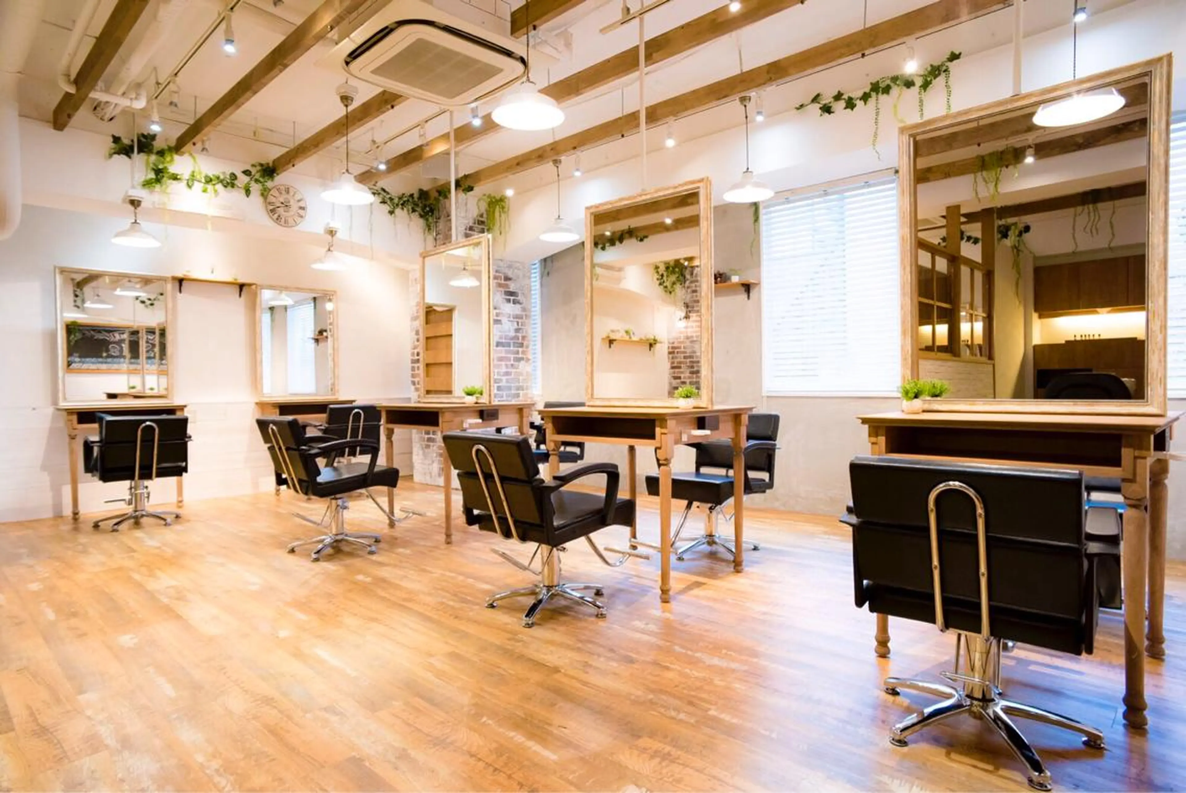 Sola by  little所属・クボキ サヤのヘアスタイル