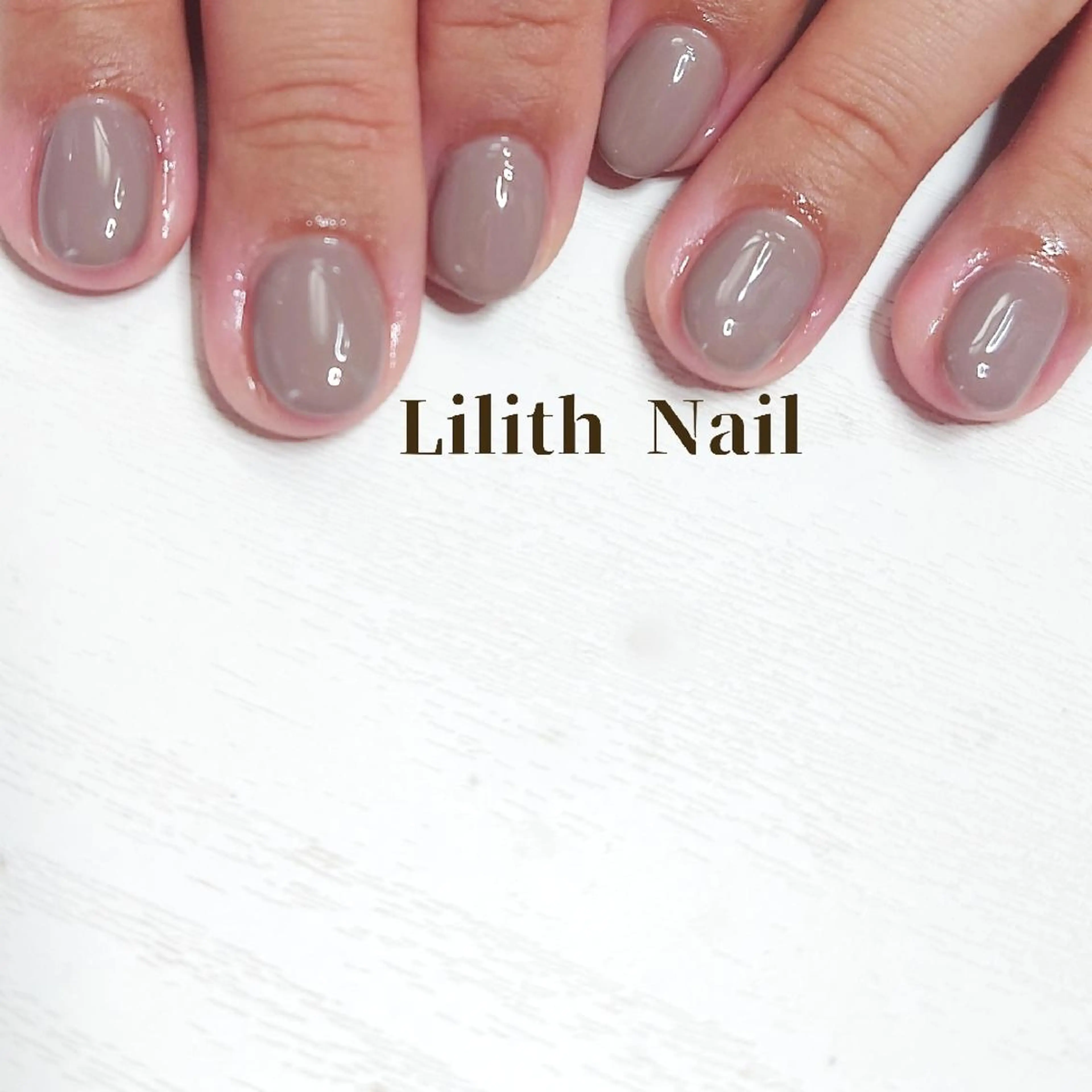 ネイル ワンカラーネイル ショートネイル ハンドネイル Lilith Nailのネイルデザイン