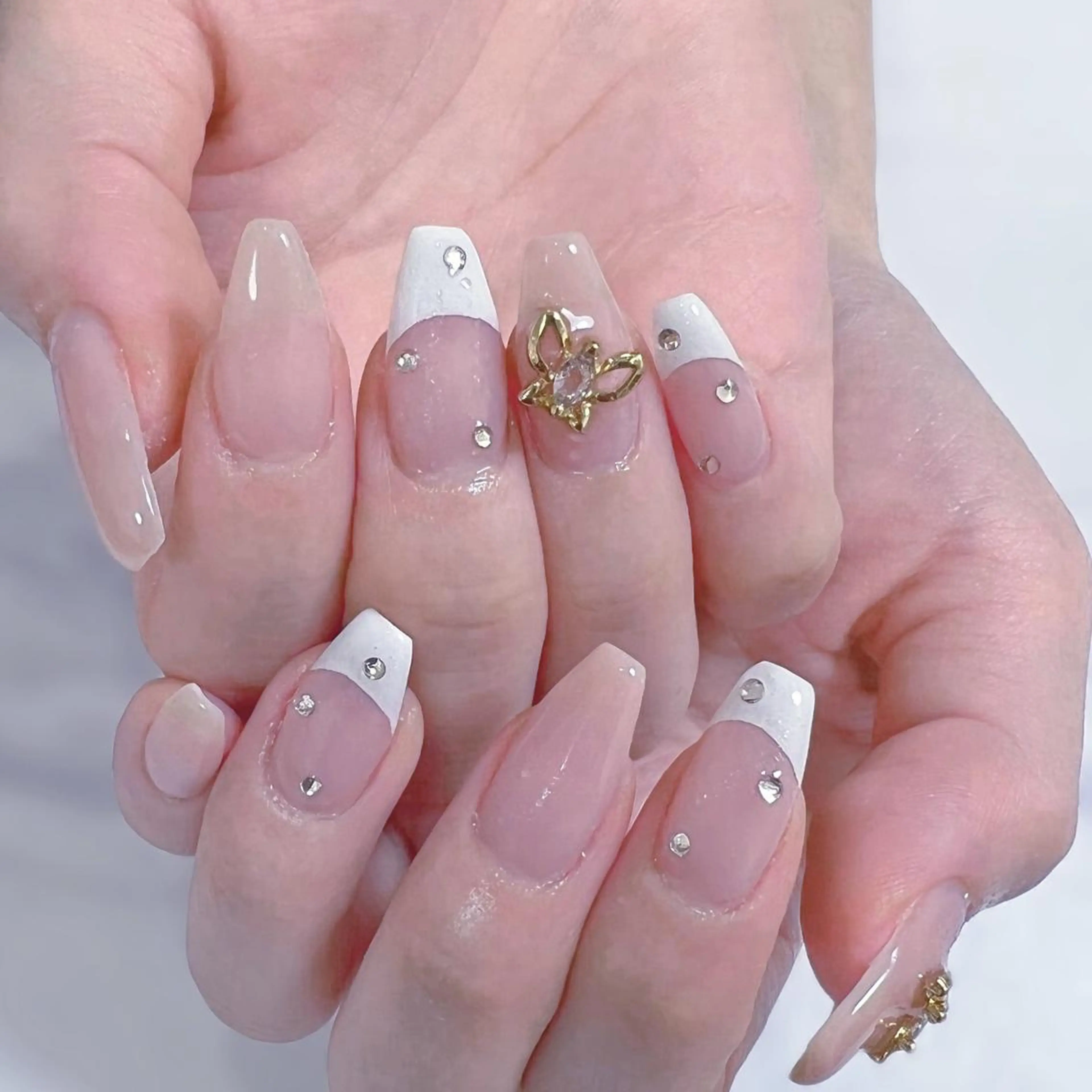 ネイル 持ち込み ハンドネイル DIAMOND 💅のネイルデザイン