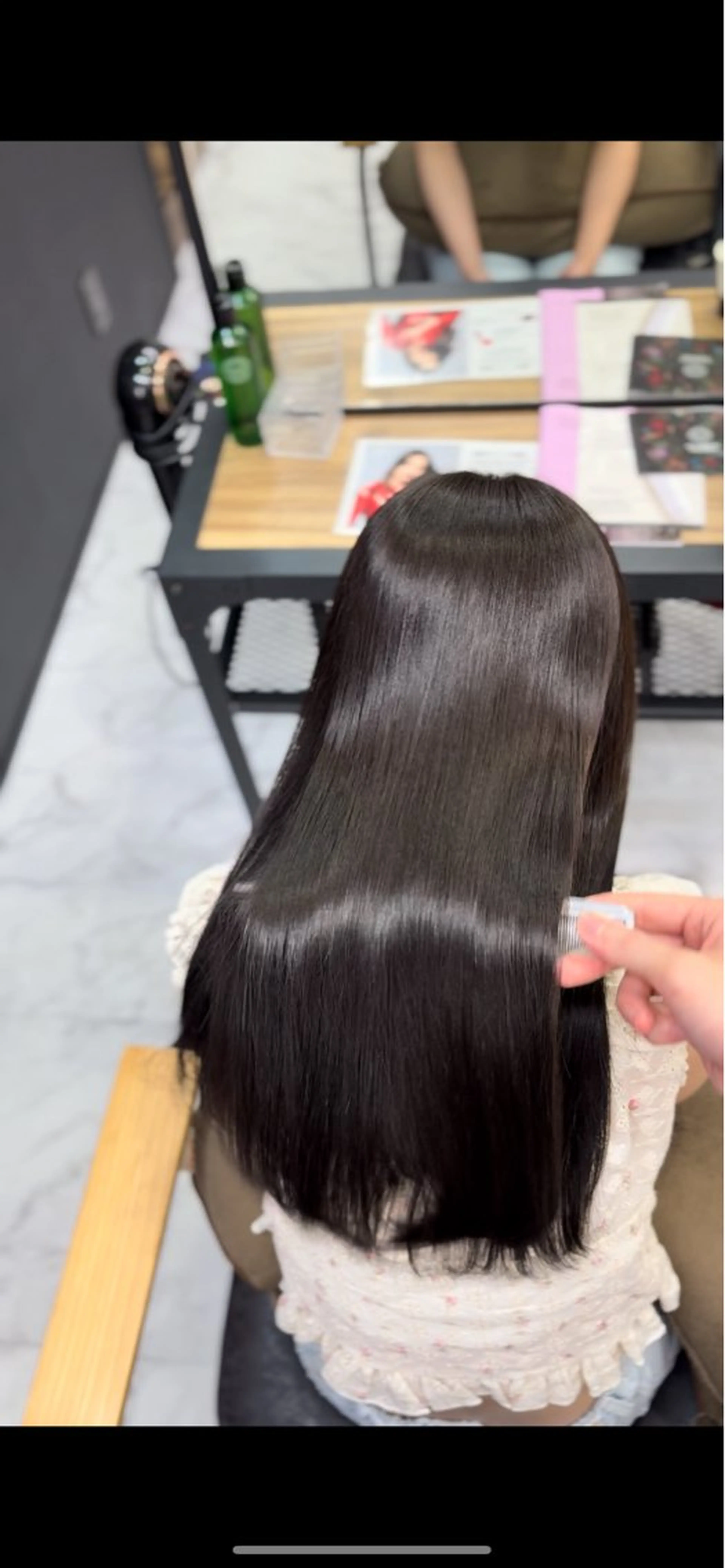 セミロング 縮毛矯正 RAF RYUTOのヘアスタイル