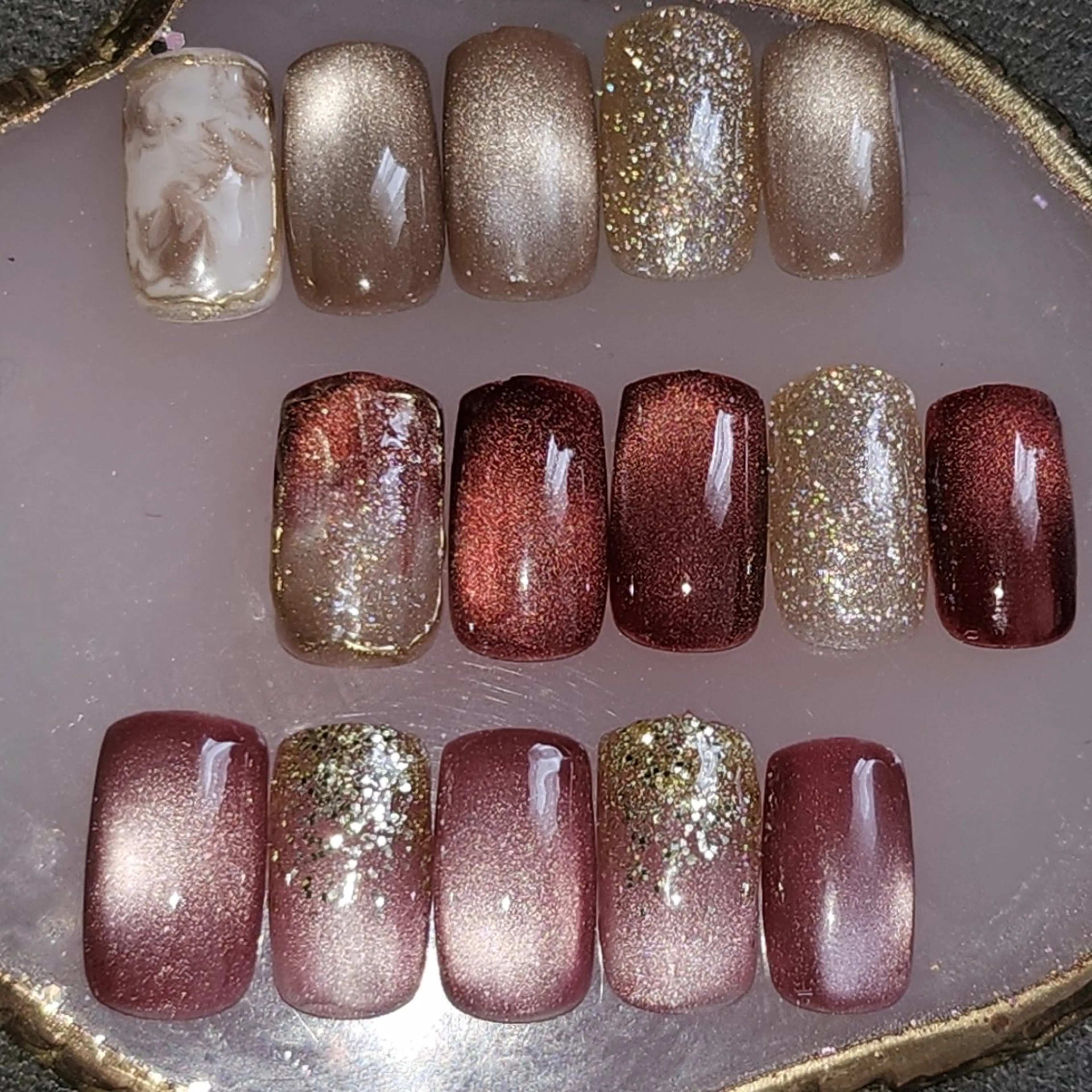 ネイル フラッシュネイル マグネットネイル NailSalon LuireYUUNAのネイルデザイン