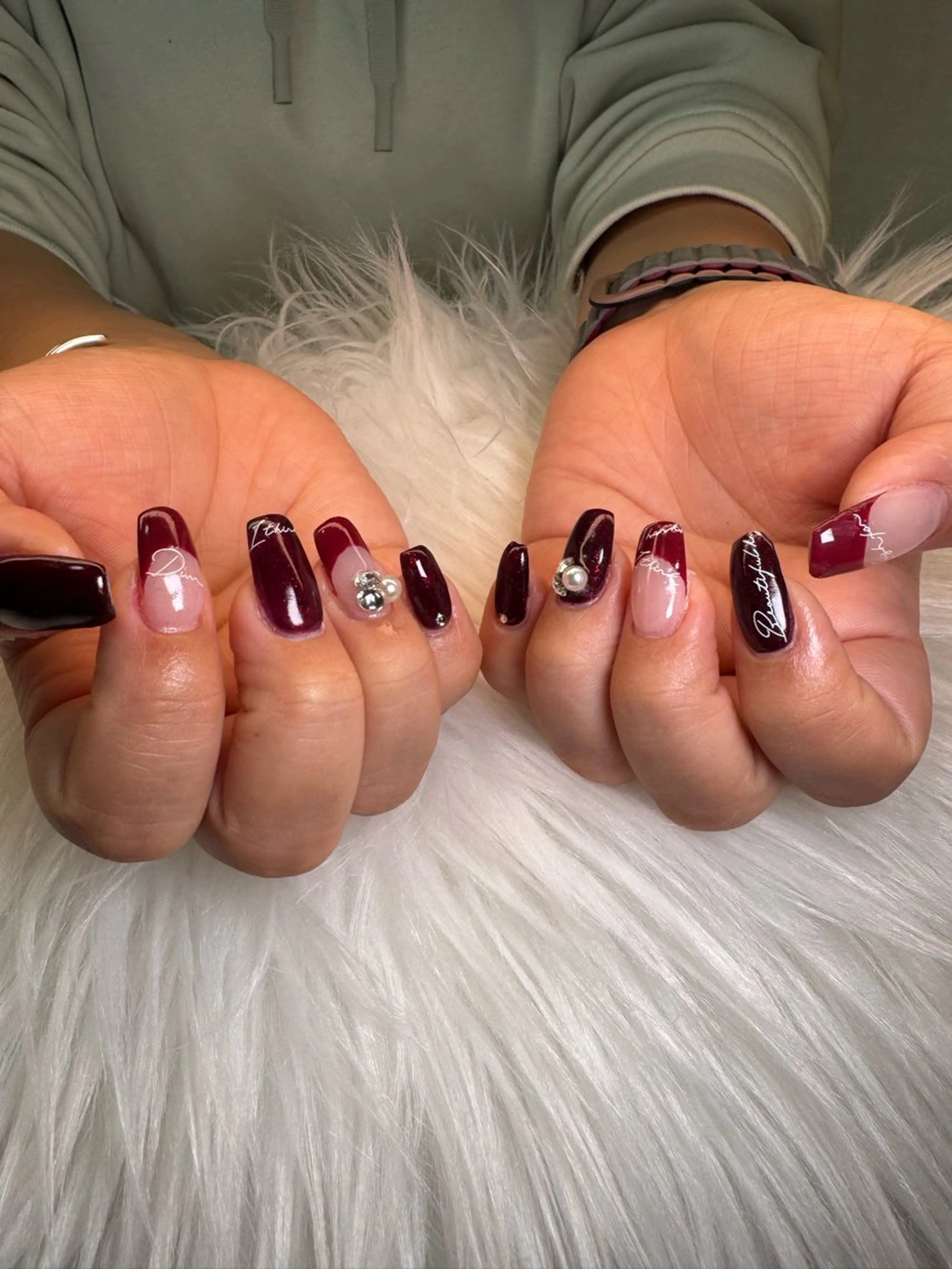 ネイル ハンドネイル YOUTH nails waxing所属・YOUTH natsumiのネイルデザイン