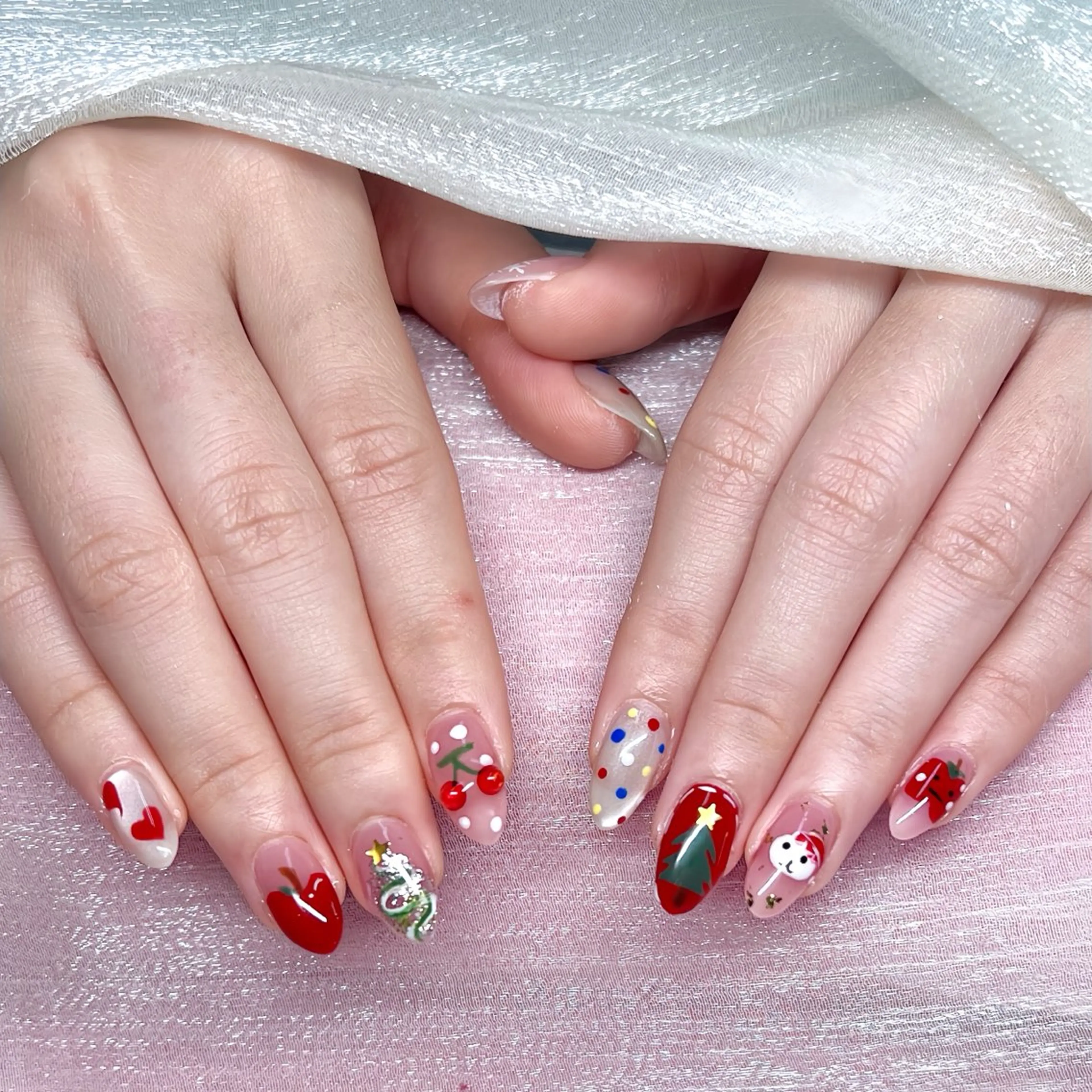 ミディアム 一其 サロンのネイルデザイン