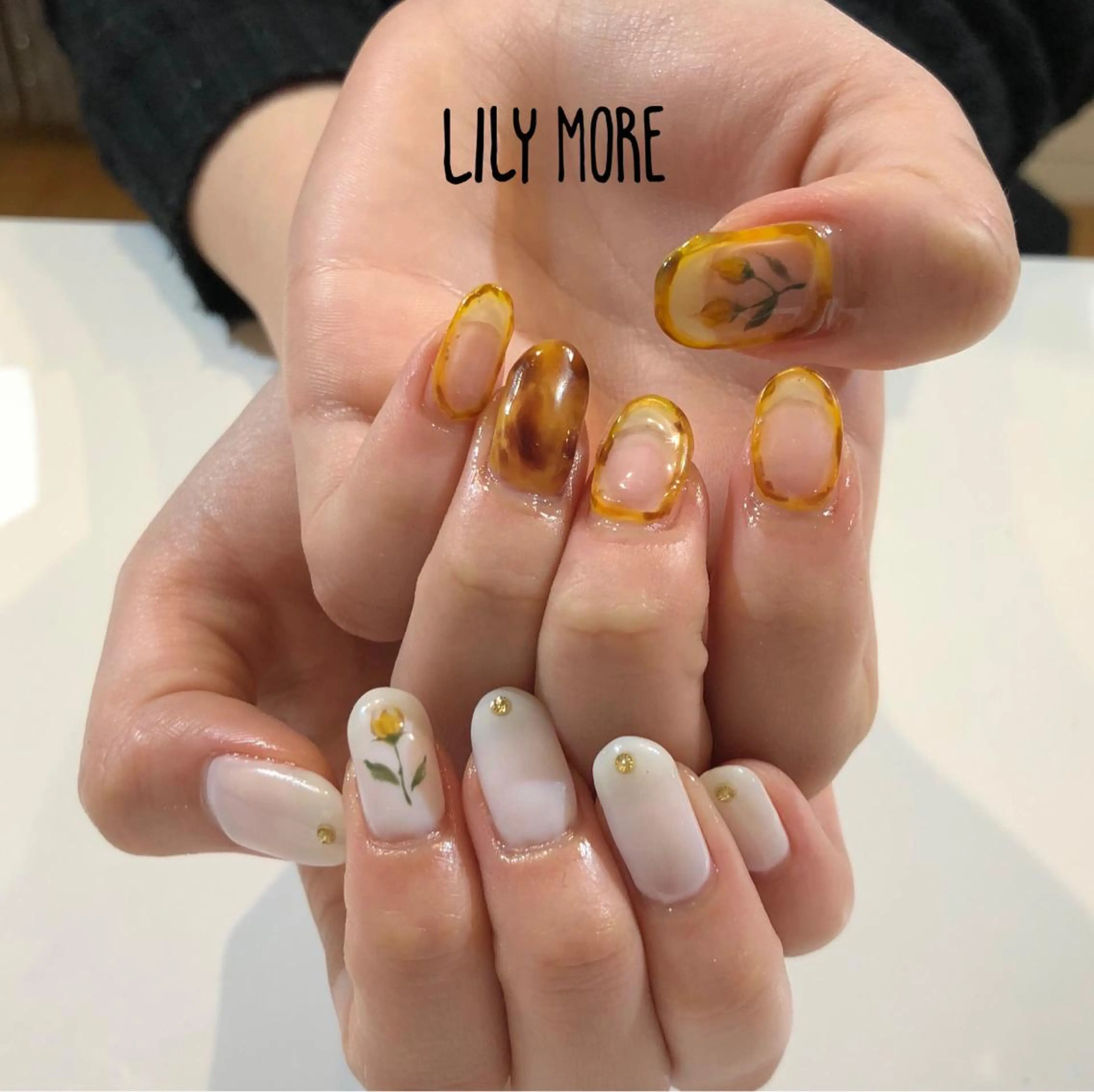 ネイル べっ甲ネイル Lily closetのネイルデザイン