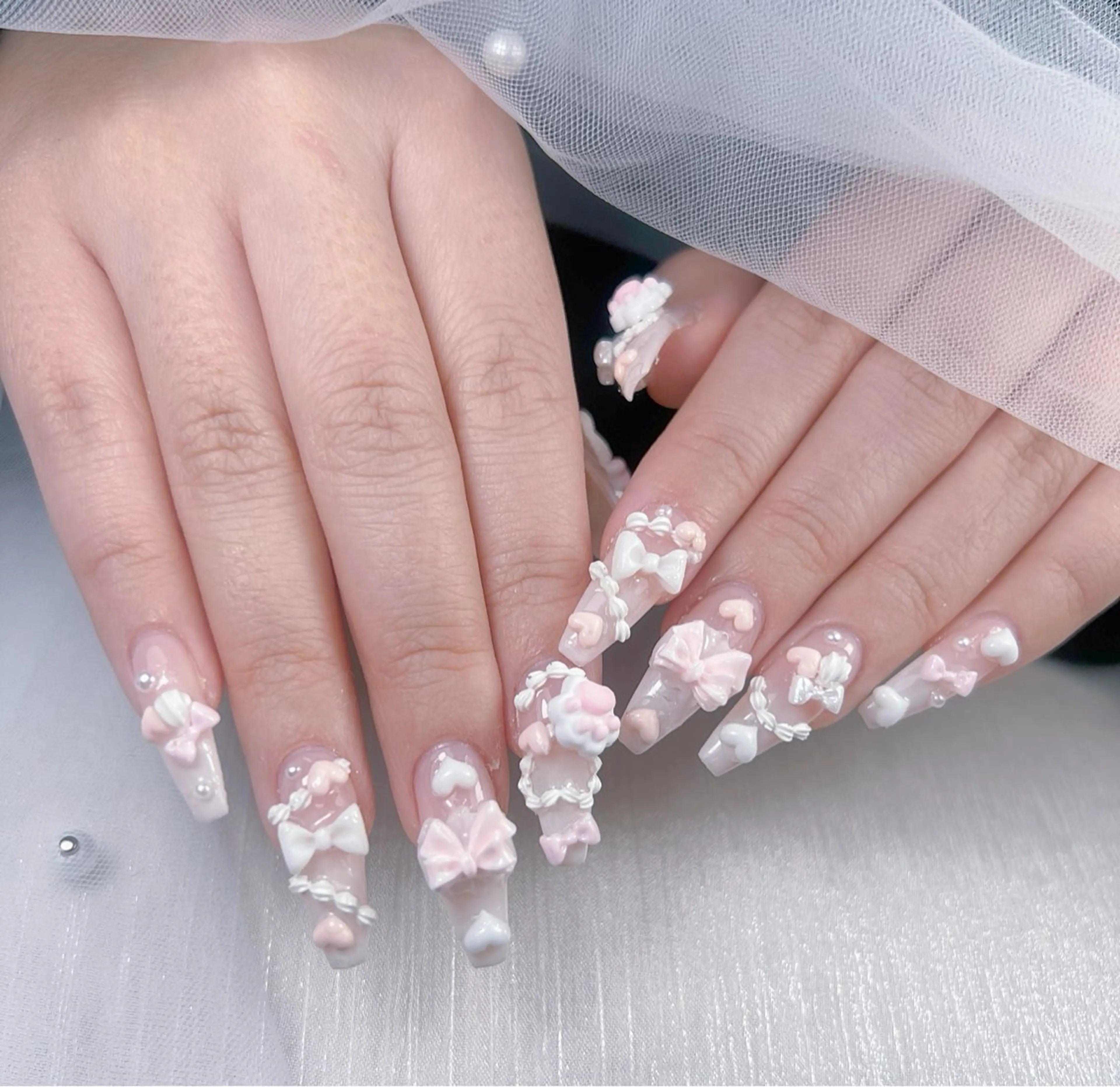 ネイル アートネイル オーロラネイル チークネイル 長さ出し フットネイル ハンドネイル フットネイル ハンドケア Noiranail_ studio川越西口のネイルデザイン