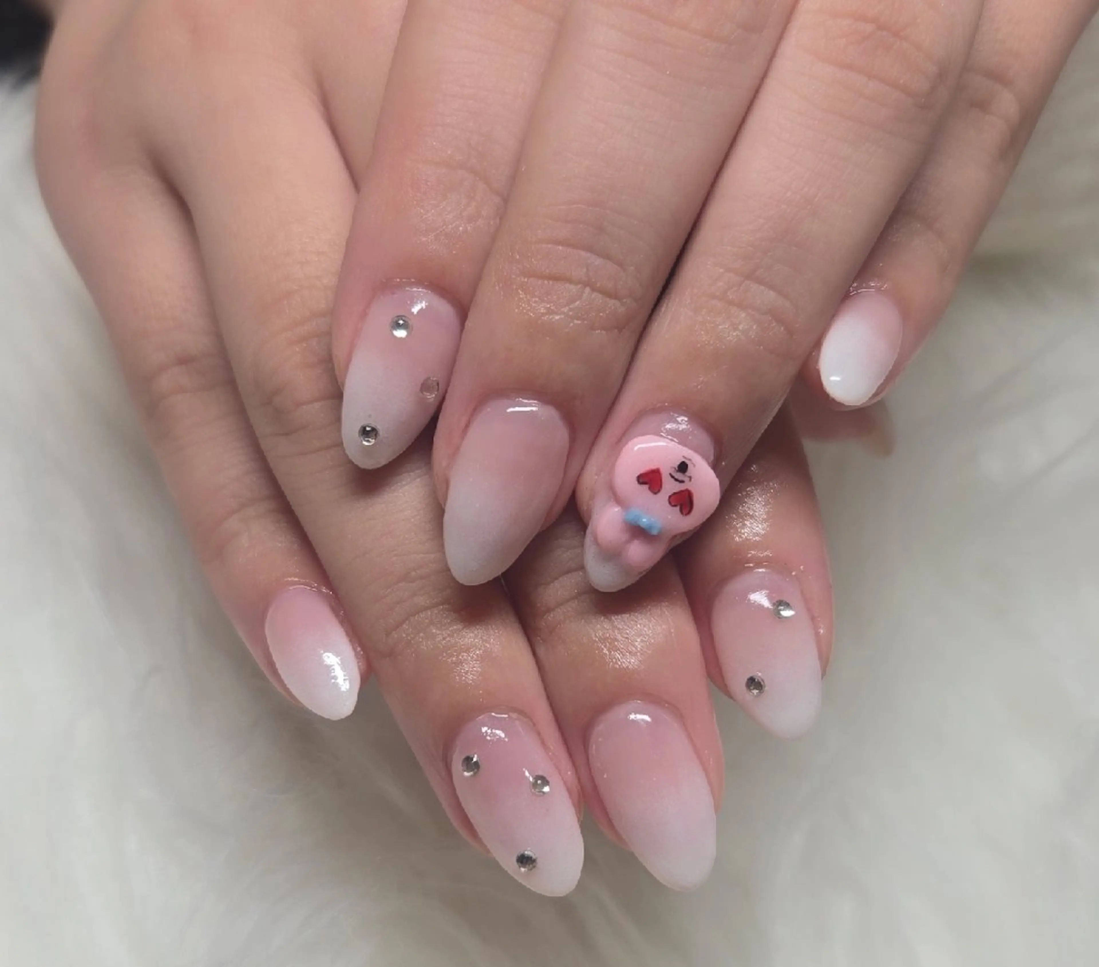 セミロング ハンドネイル LILY Salonのネイルデザイン