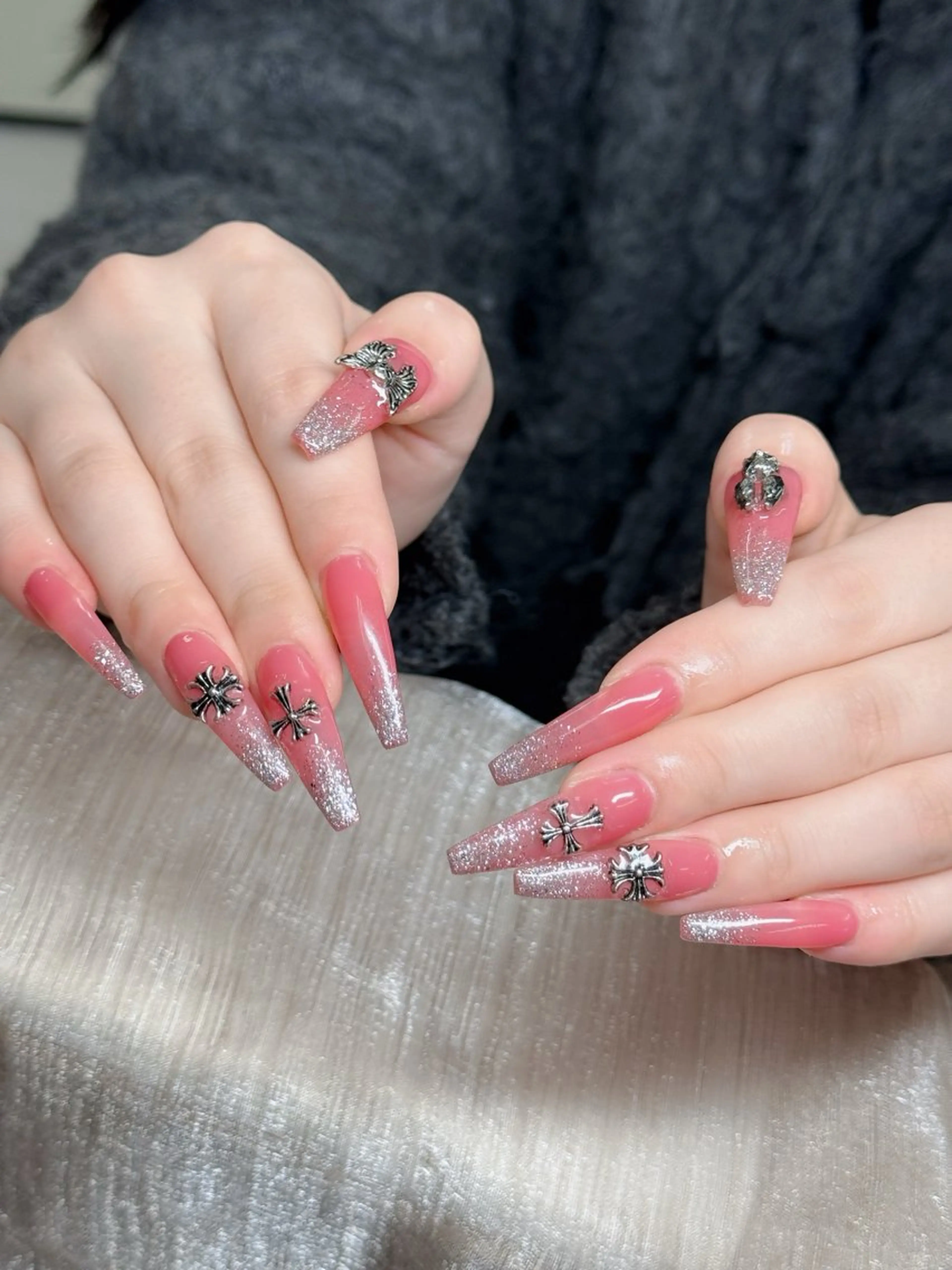 ネイル ジェルネイル 韓国ネイル マグネットネイル ネイルチップ 冬ネイル Lenie Nail Salonのネイルデザイン