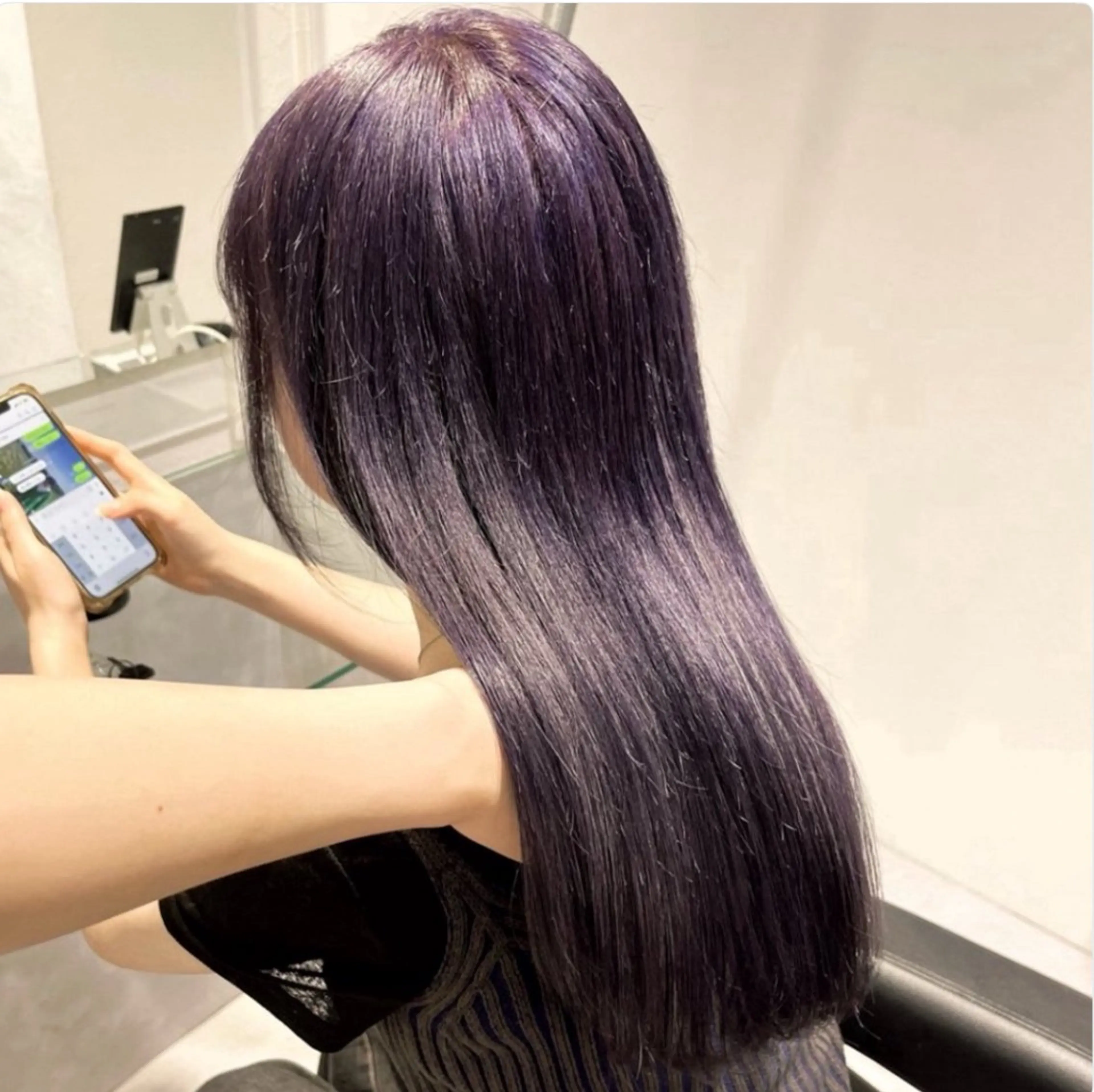 ロング カラー 🫧うる艶トレンド 🫧透明感カラーのヘアスタイル