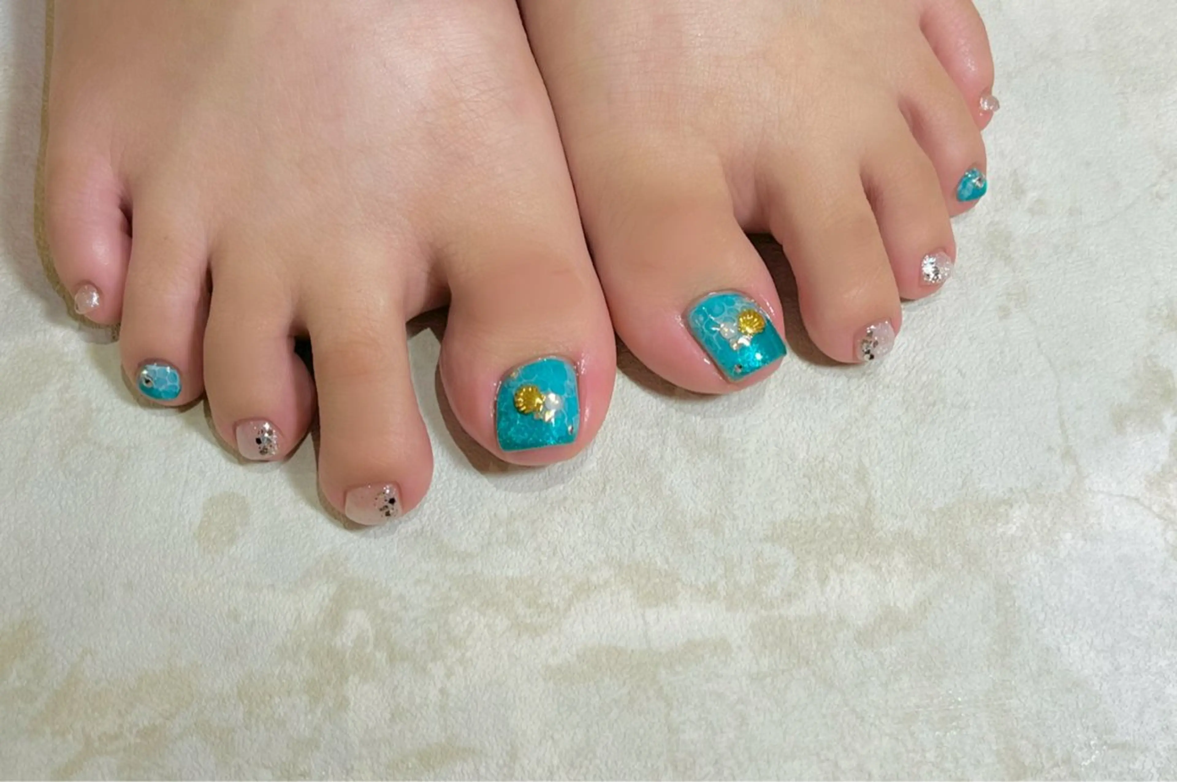 ネイル Nail Eye Salon ＆ School Plaisir 【プレジール】所属・u rの眉毛・アイブロウイメージ