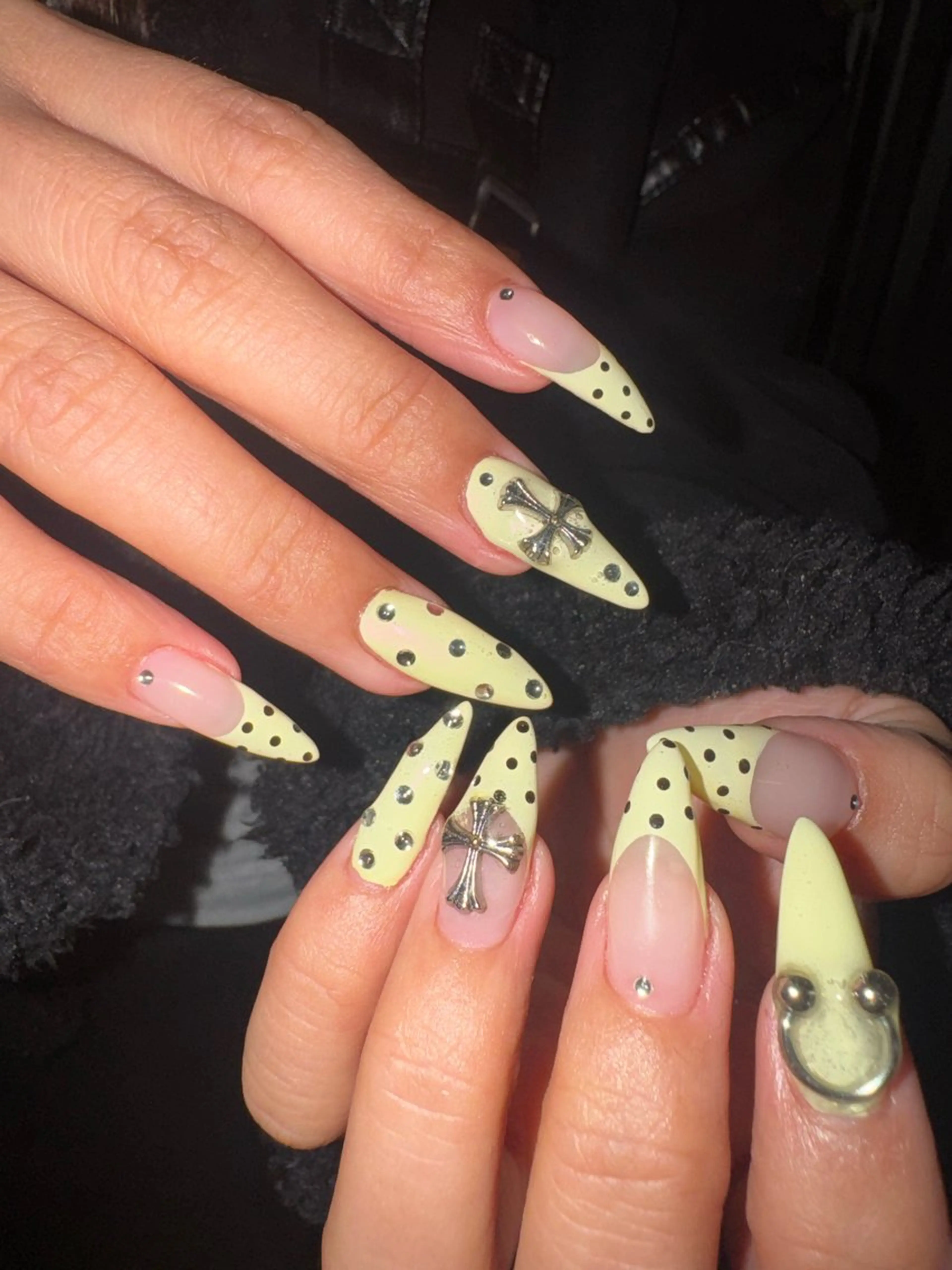 ネイル ハンドネイル フットネイル MITSUKI🪡 海外/個性派/ロングのネイルデザイン