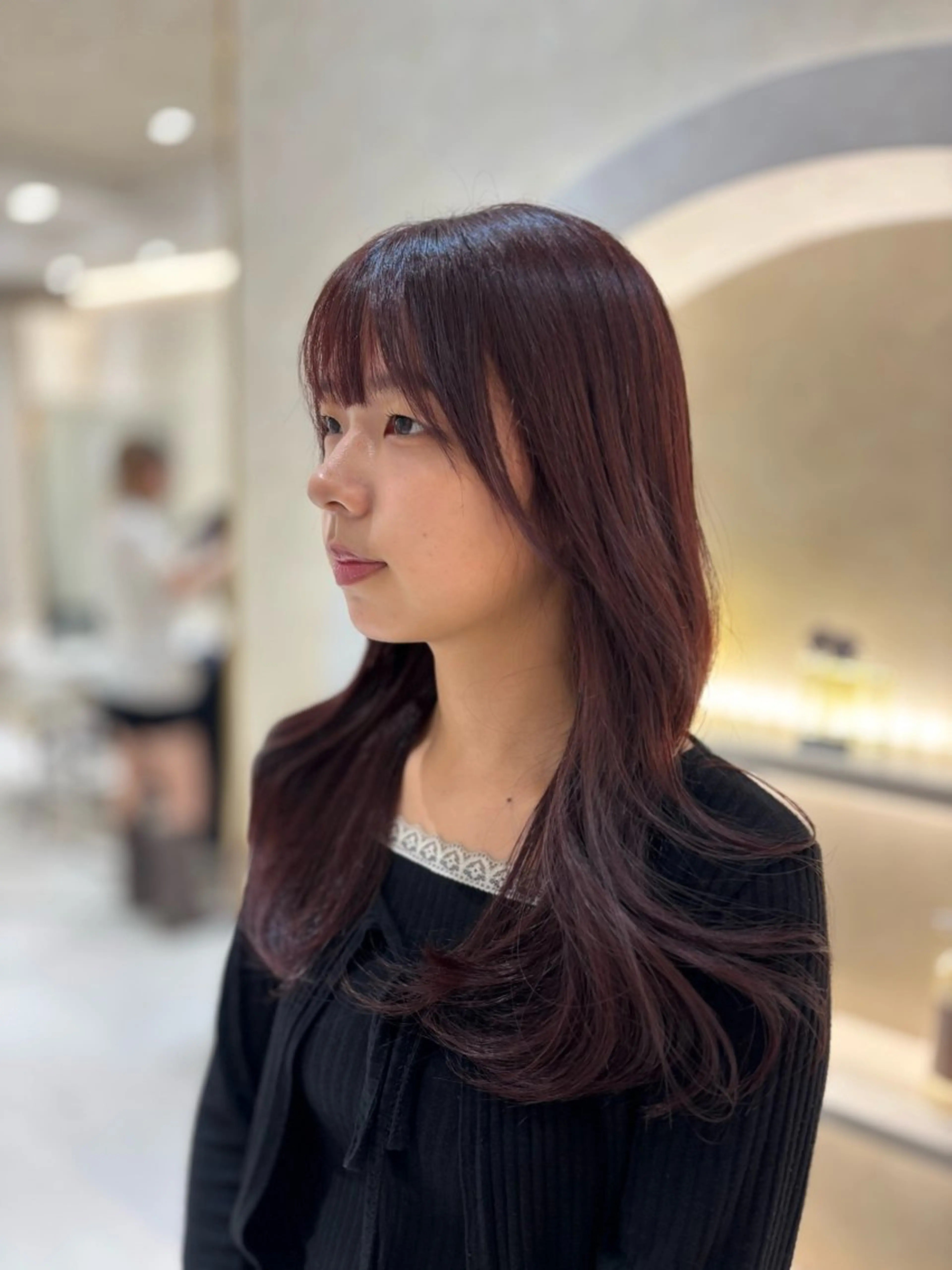 ロング レッドブラウン 顔周りカット カット ヘアカラー トリートメント りほ/顔周りカット/ レイヤーカットのヘアスタイル