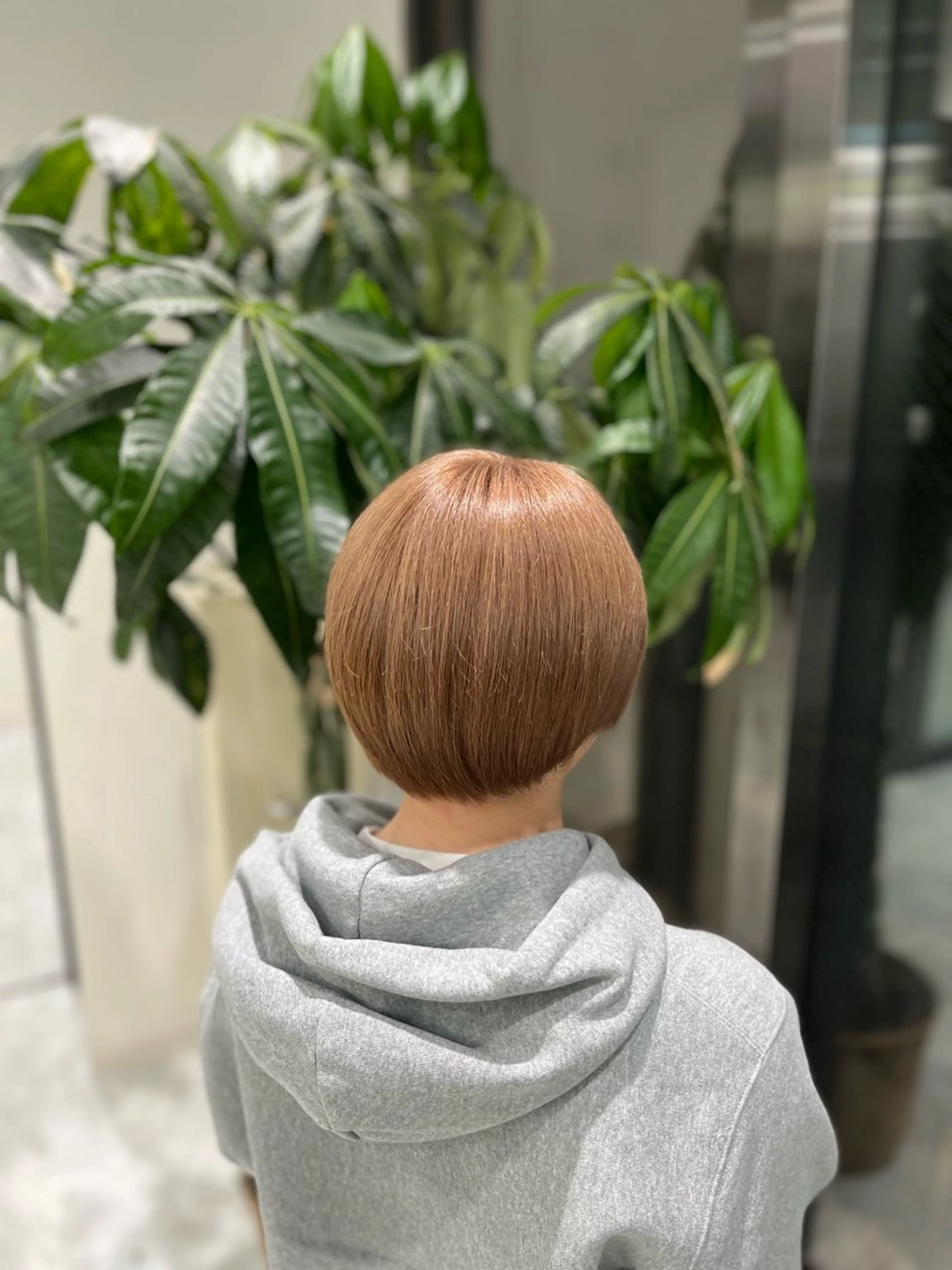 カラー ベージュ・グレー ジュ達人KOJIROのヘアスタイル