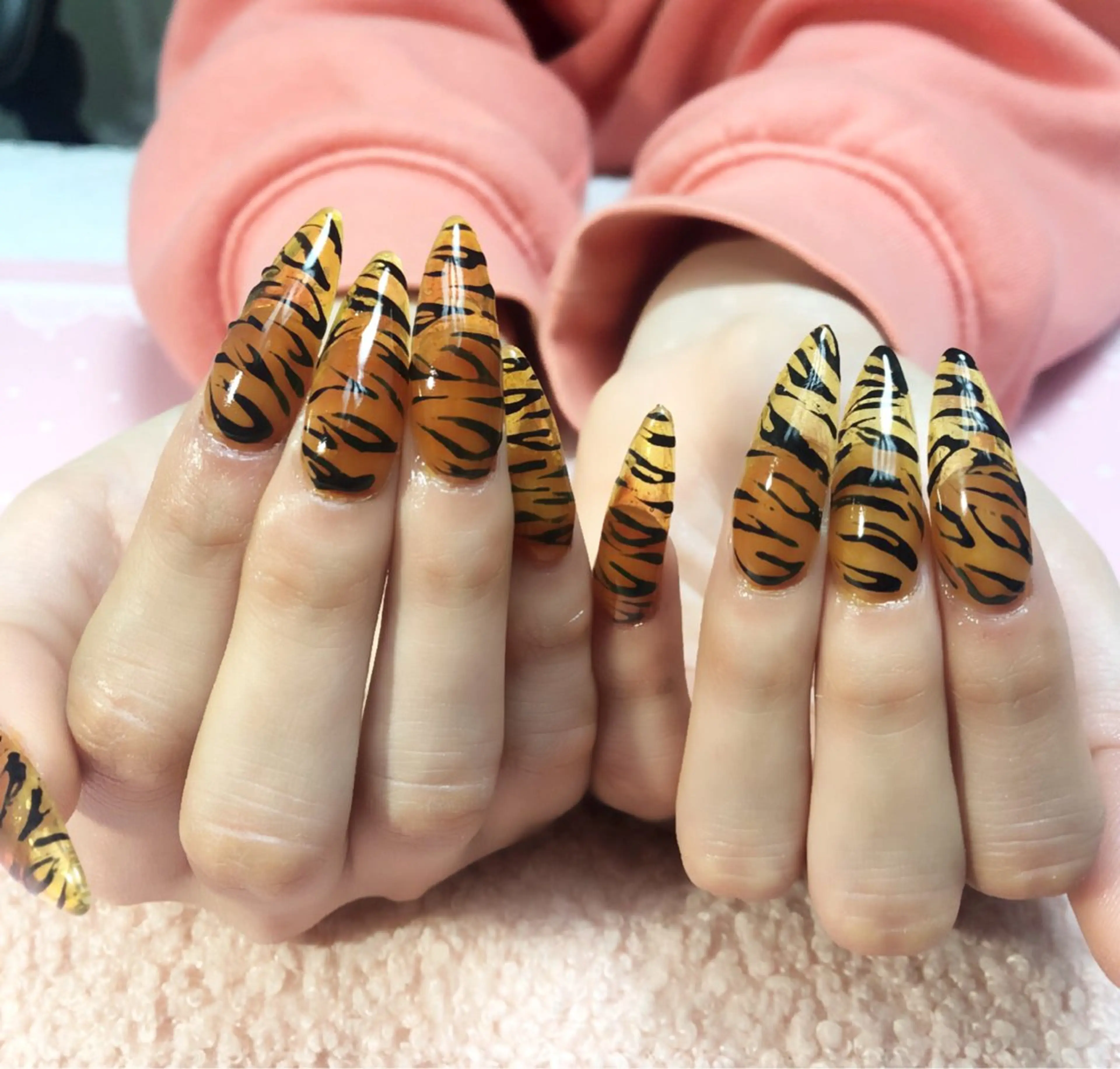 ネイル GＬA D所属・ＧＬAD グラットのネイルデザイン