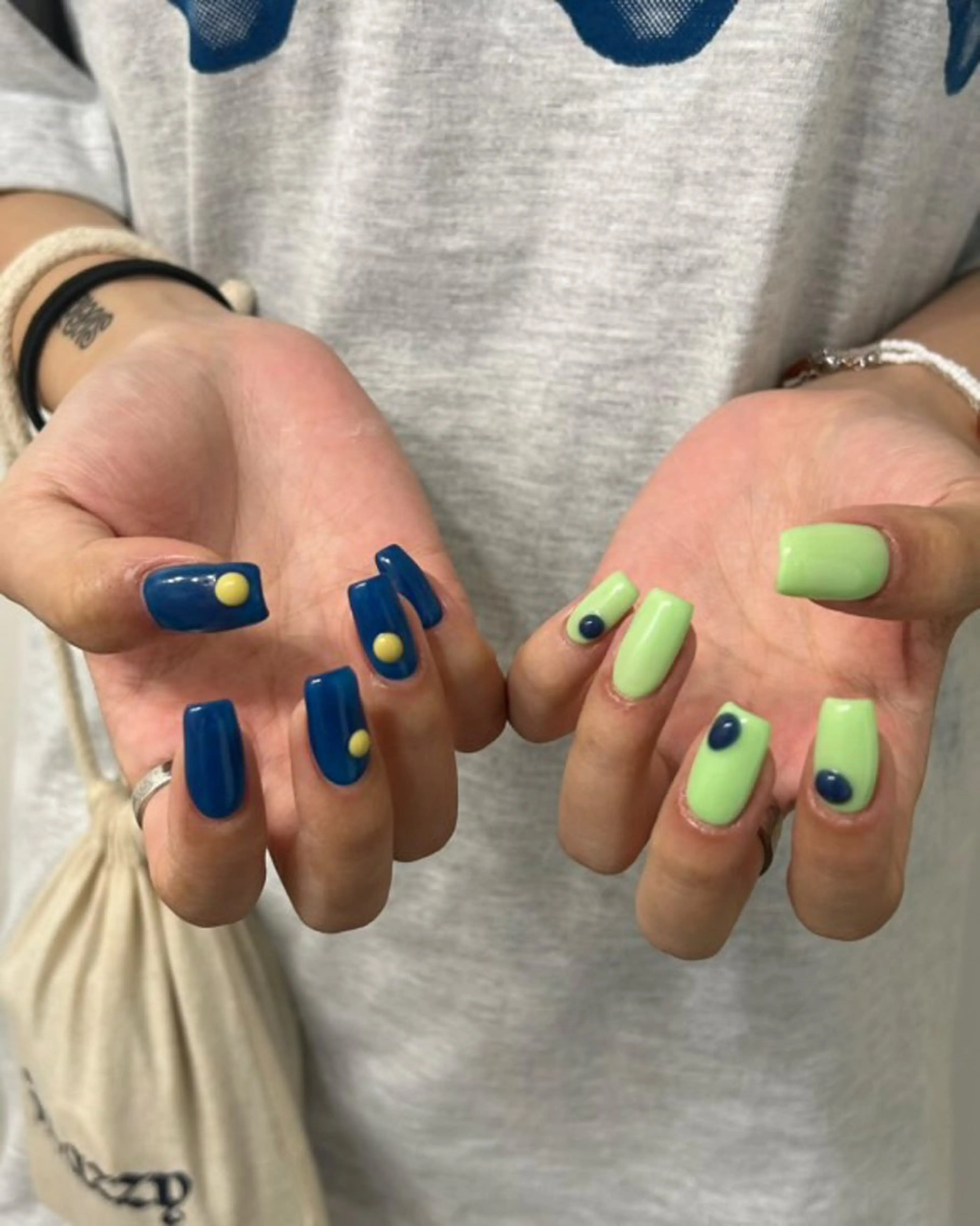 ネイル しおん⭐︎立川 sofaネイリストのネイルデザイン