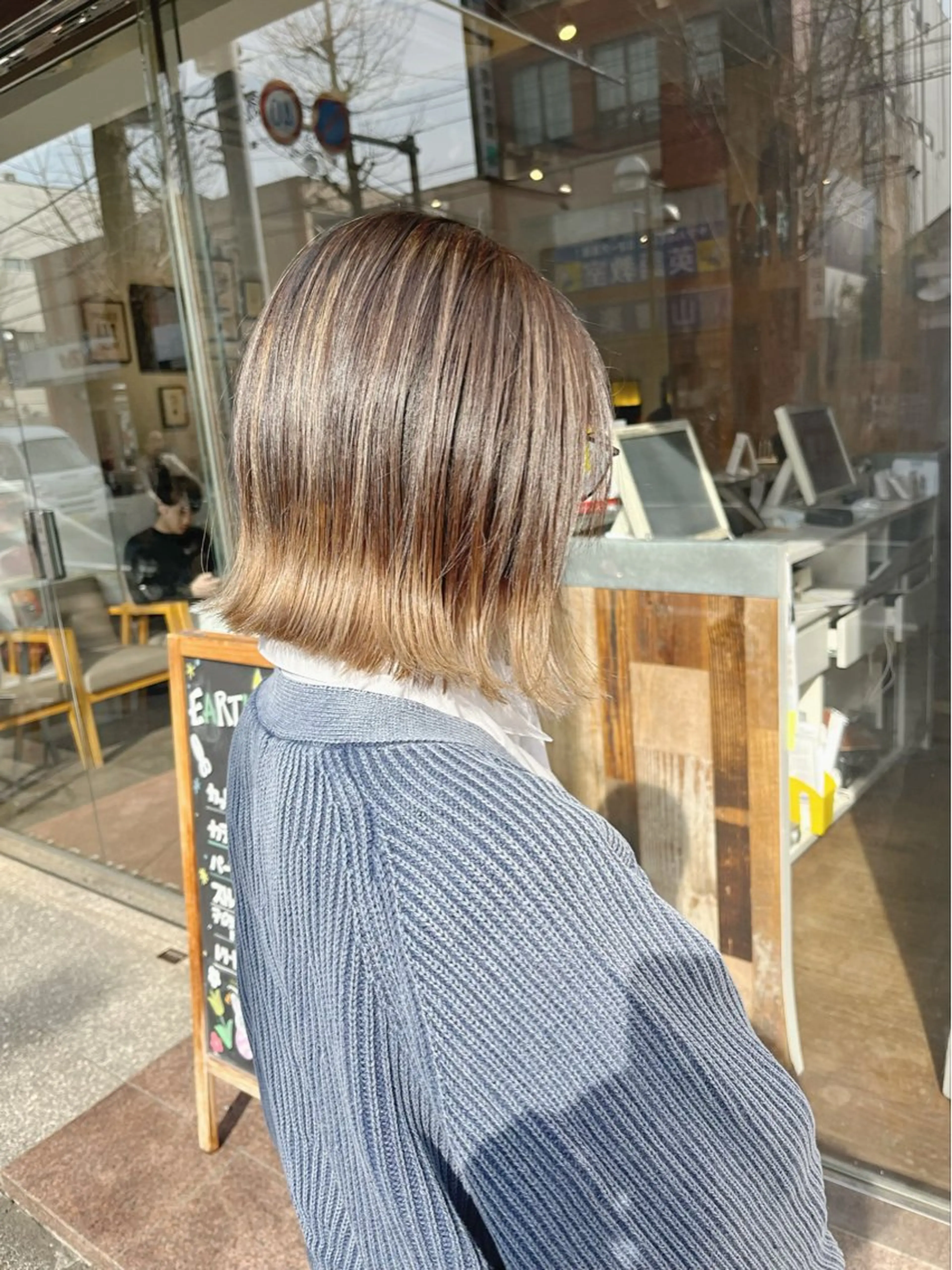 ミディアム カラー バレイヤージュ レイヤーカット ヘアカラー トリートメント レイヤーカット🌈 透明感カラー🌷ﾕﾘのヘアスタイル