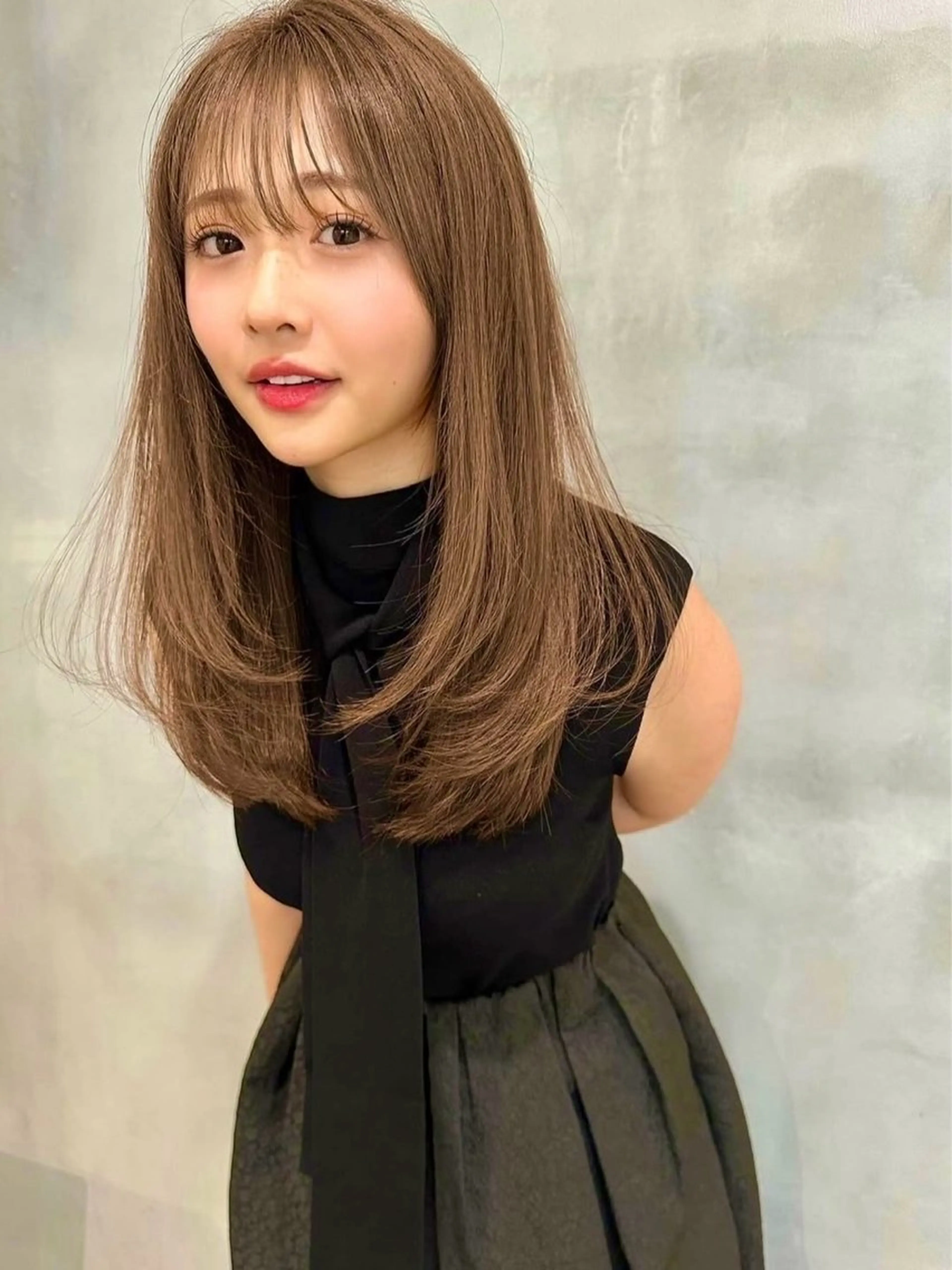 ミディアム カラー カット ヘアカラー トリートメント レイヤー/韓国 ハイトーン興津史弥のヘアスタイル