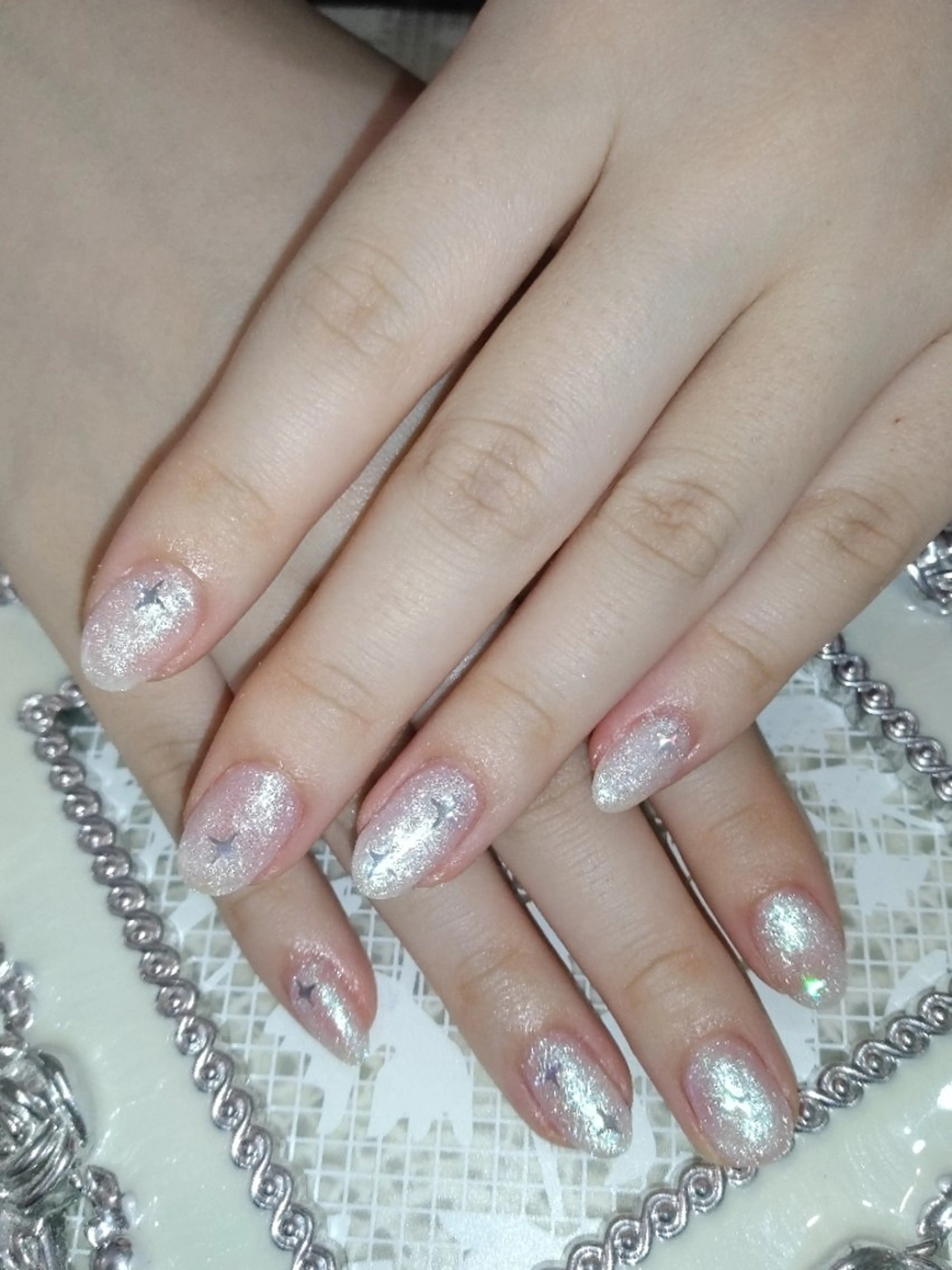 ネイル エステとネイル ローズコンフォートのネイルデザイン