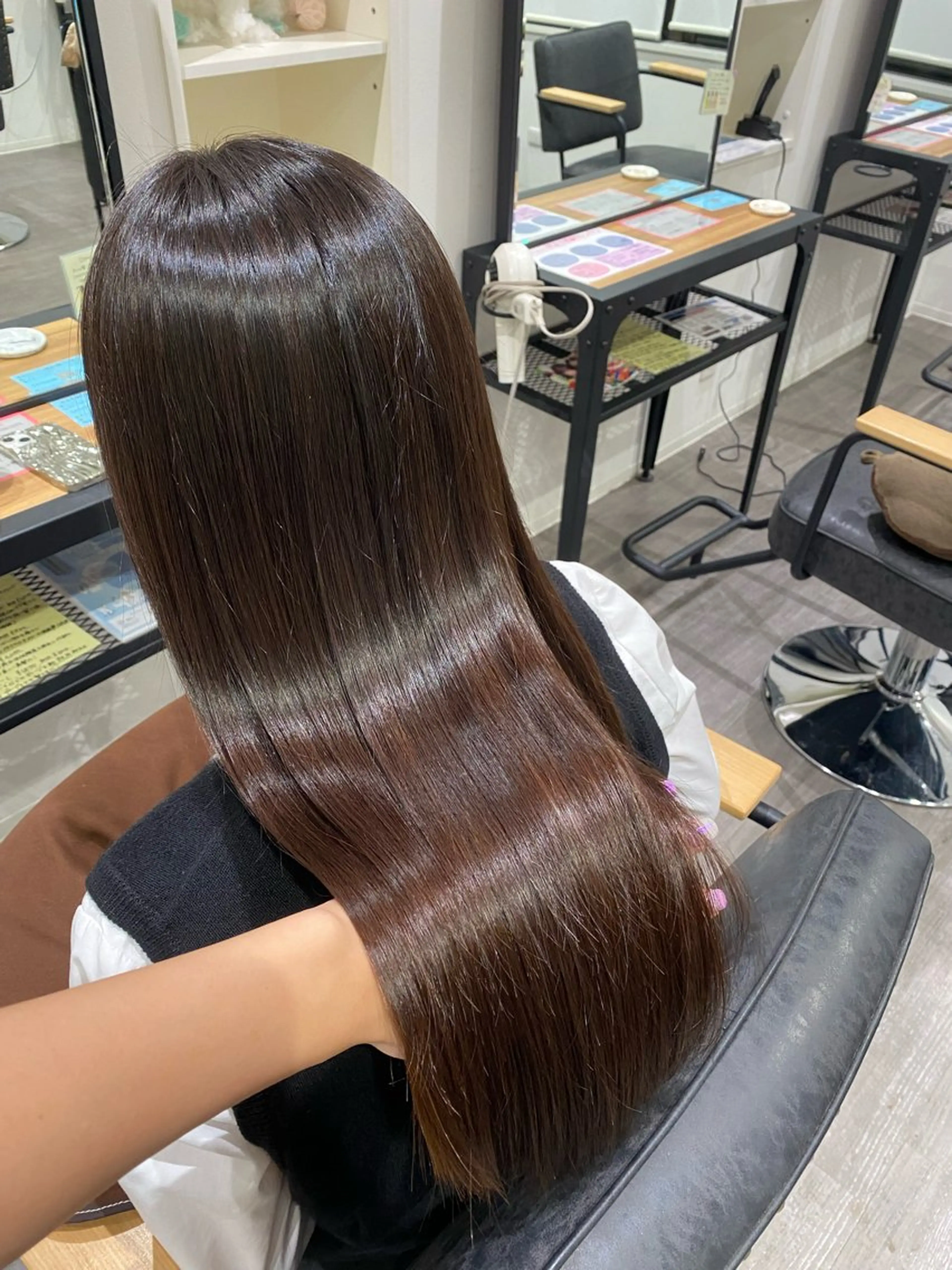 ロング カラー ブラウンカラー cocotte🫧 絹村 琴美のヘアスタイル