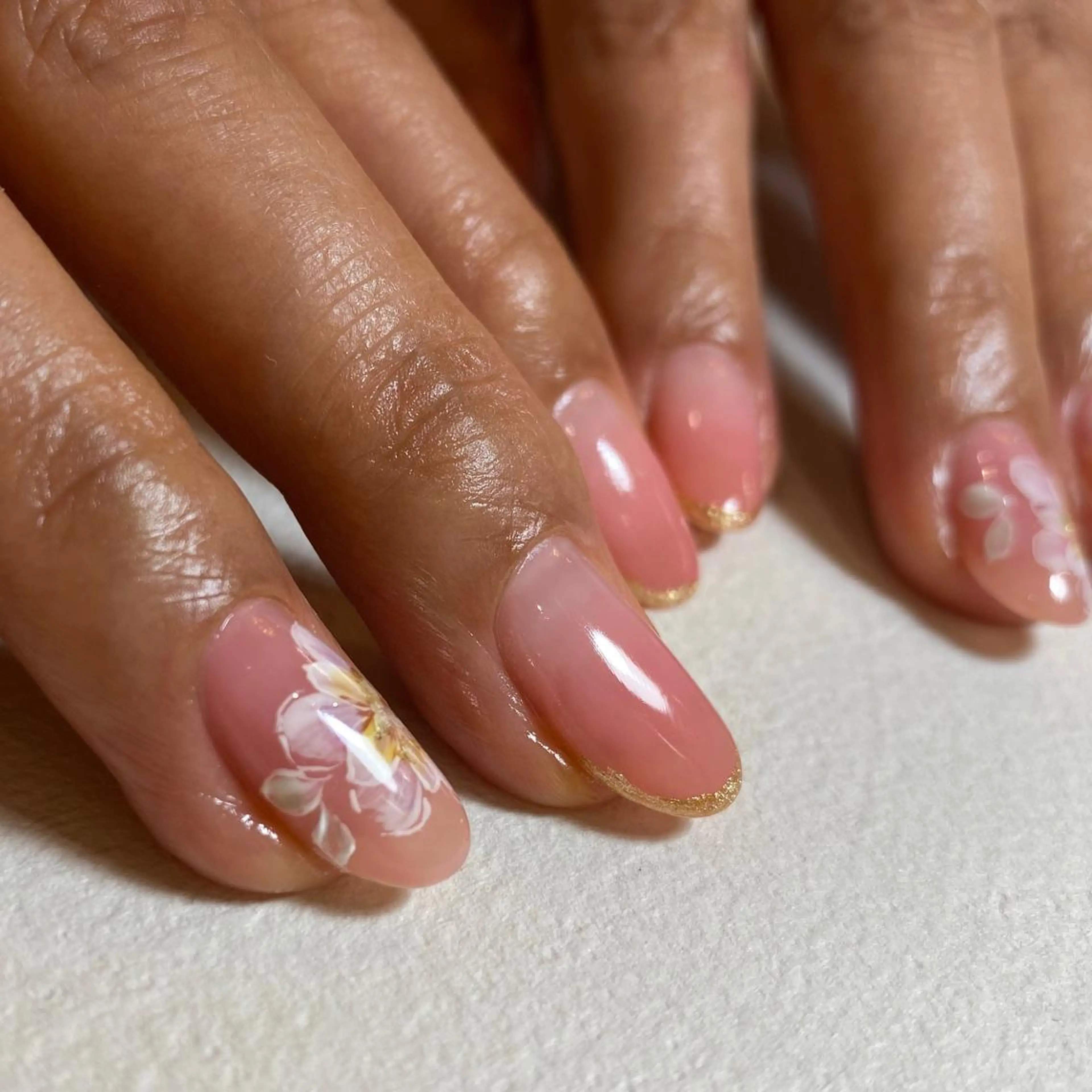 ネイル アートネイル グラデーション ラメ(グリッター) ハンドネイル Nail salon アトリエジョワ　金山のネイルデザイン