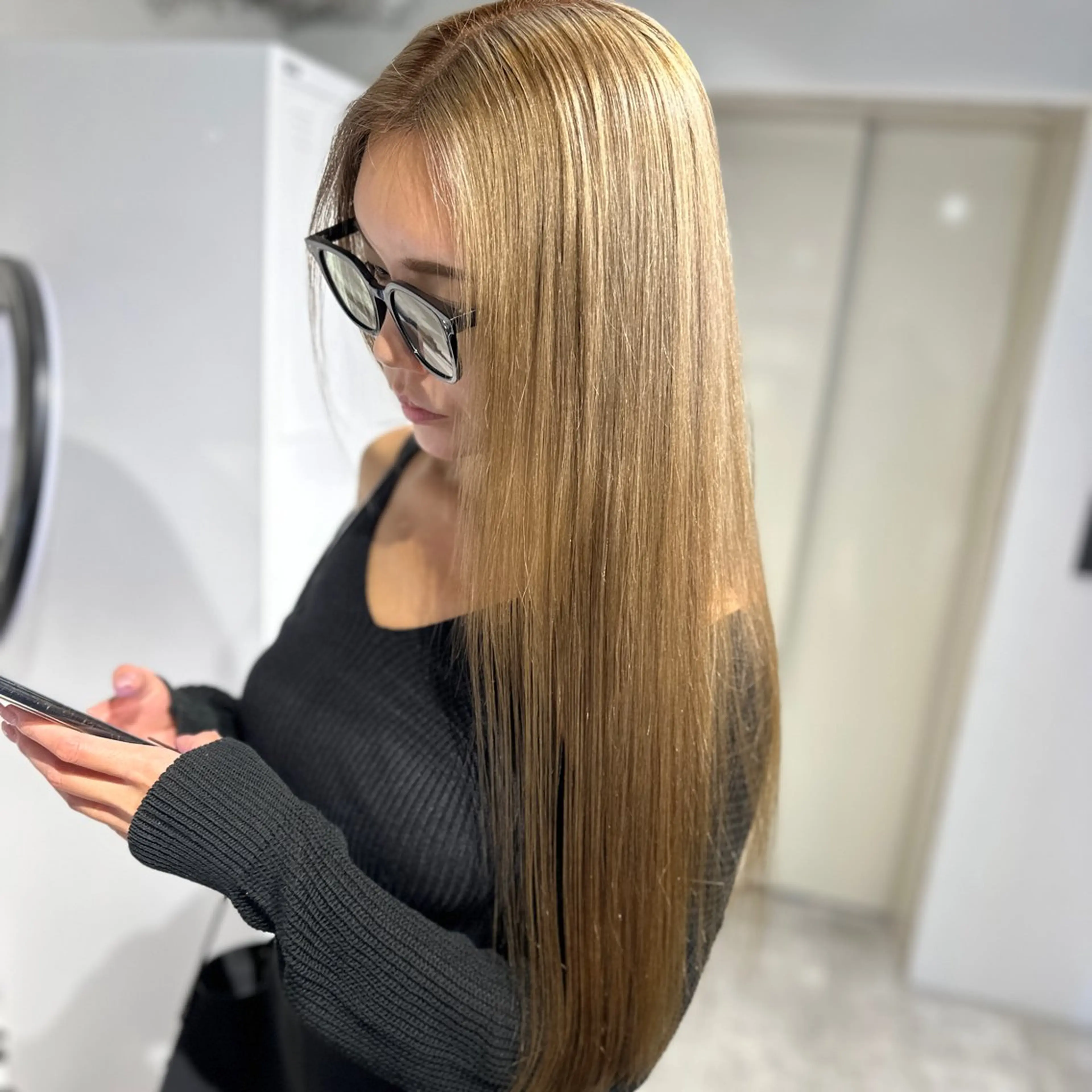 ロング カラー パーマ ヘアアレンジ ブリーチ ケアブリーチ ダブルカラー ハイライトカラー インナーカラー カット ヘアカラー トリートメント 髪質改善/レイヤー ダブルカラー塚本耀のヘアスタイル