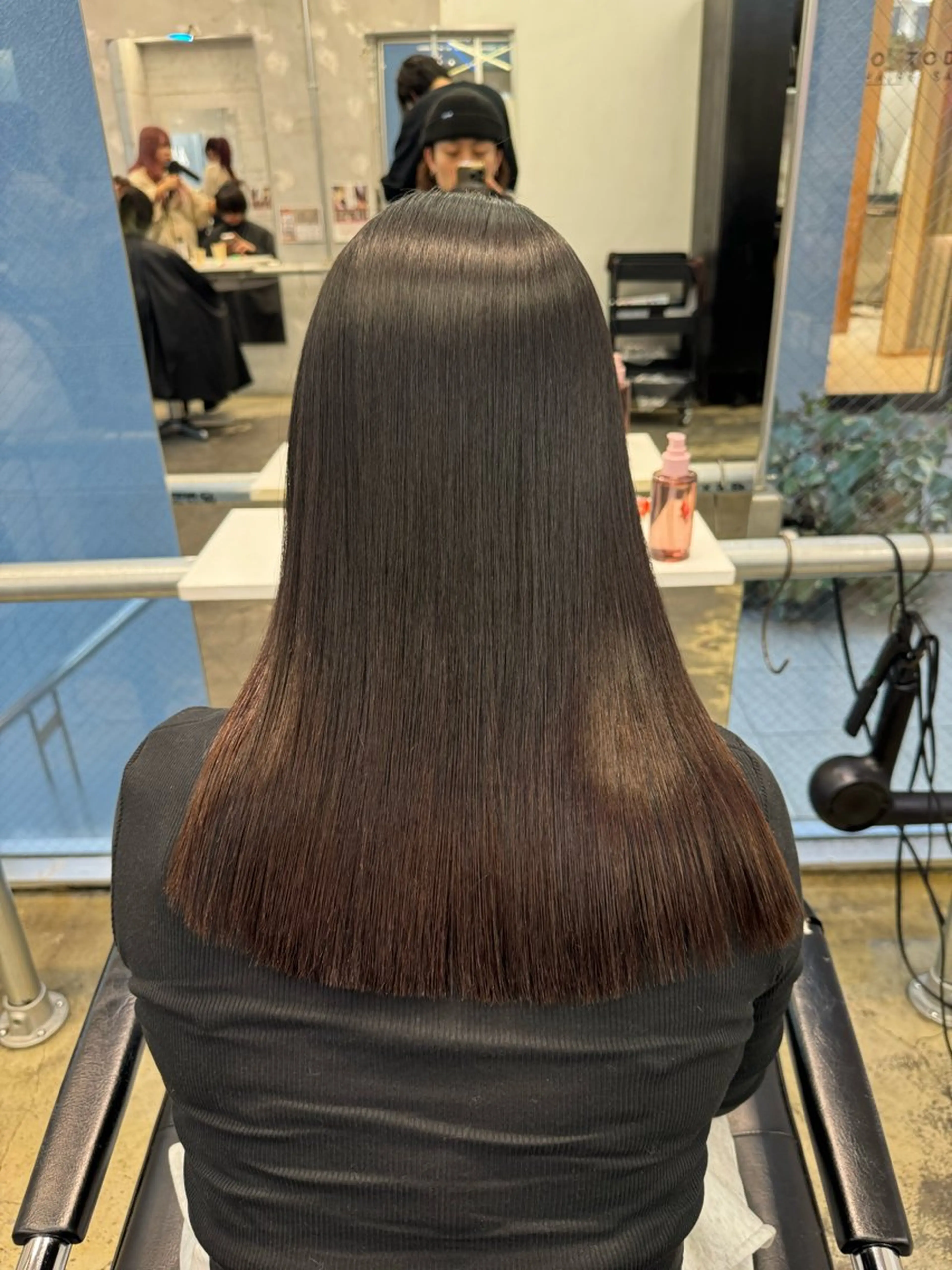 ミディアム カット 縮毛矯正 トリートメント ザクザクレイヤー 🍀/ブリーチ/小田のヘアスタイル