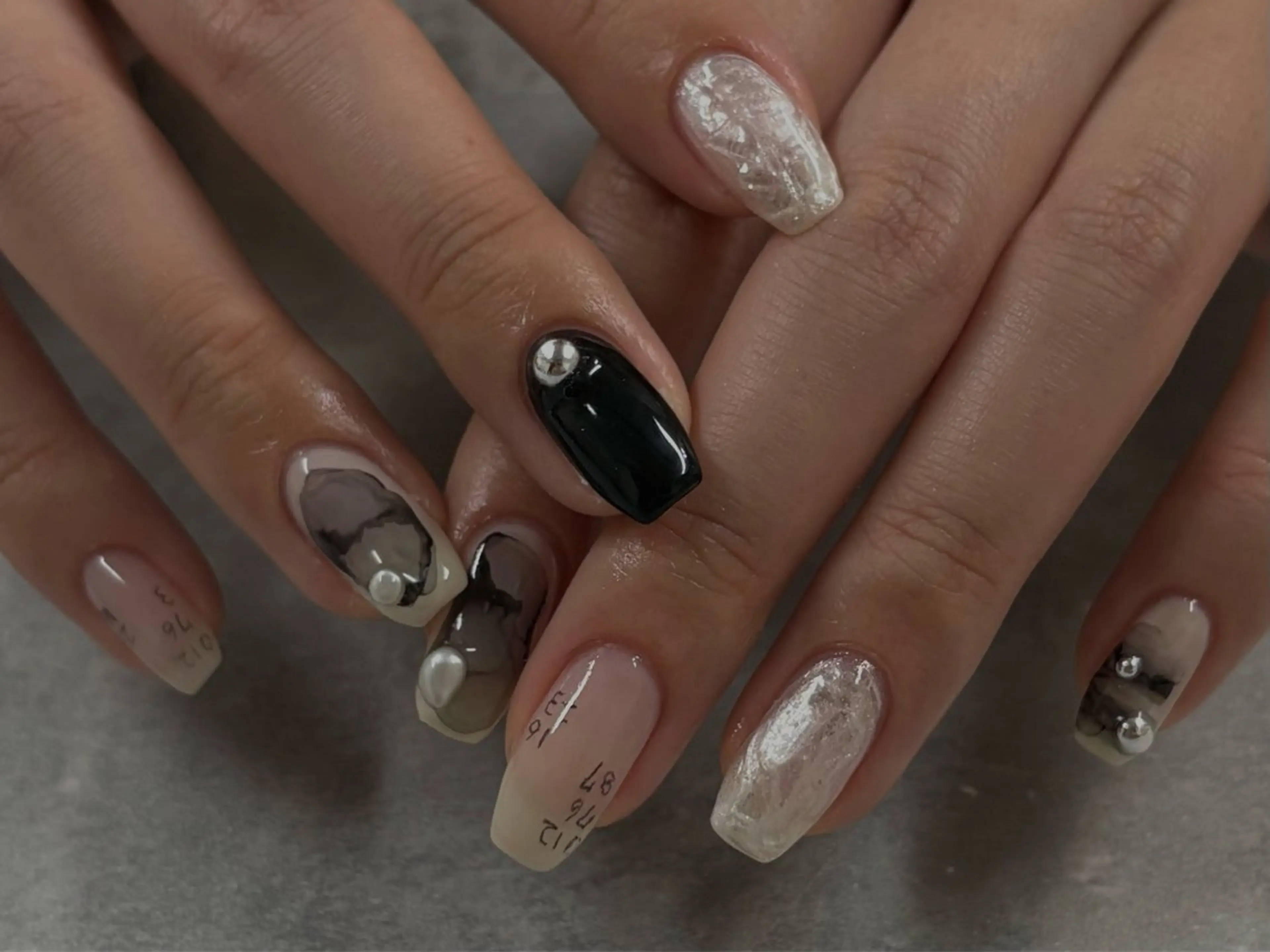 ネイル ハンドネイル GLADnail新宿 arisaのネイルデザイン