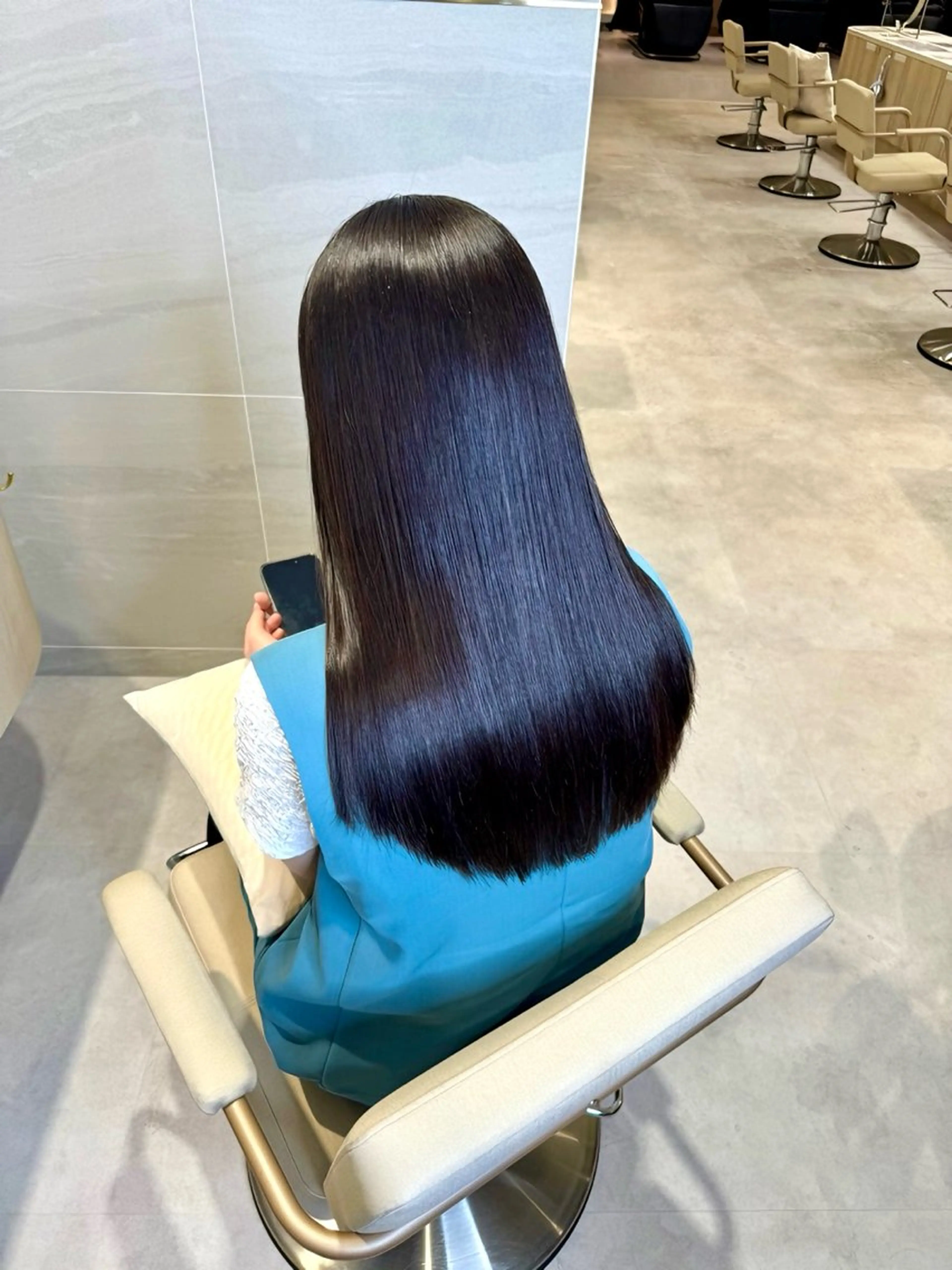 セミロング 似合わせカット 小顔カット 縮毛矯正 韓国風/小顔レイヤー /艶カラーのヘアスタイル