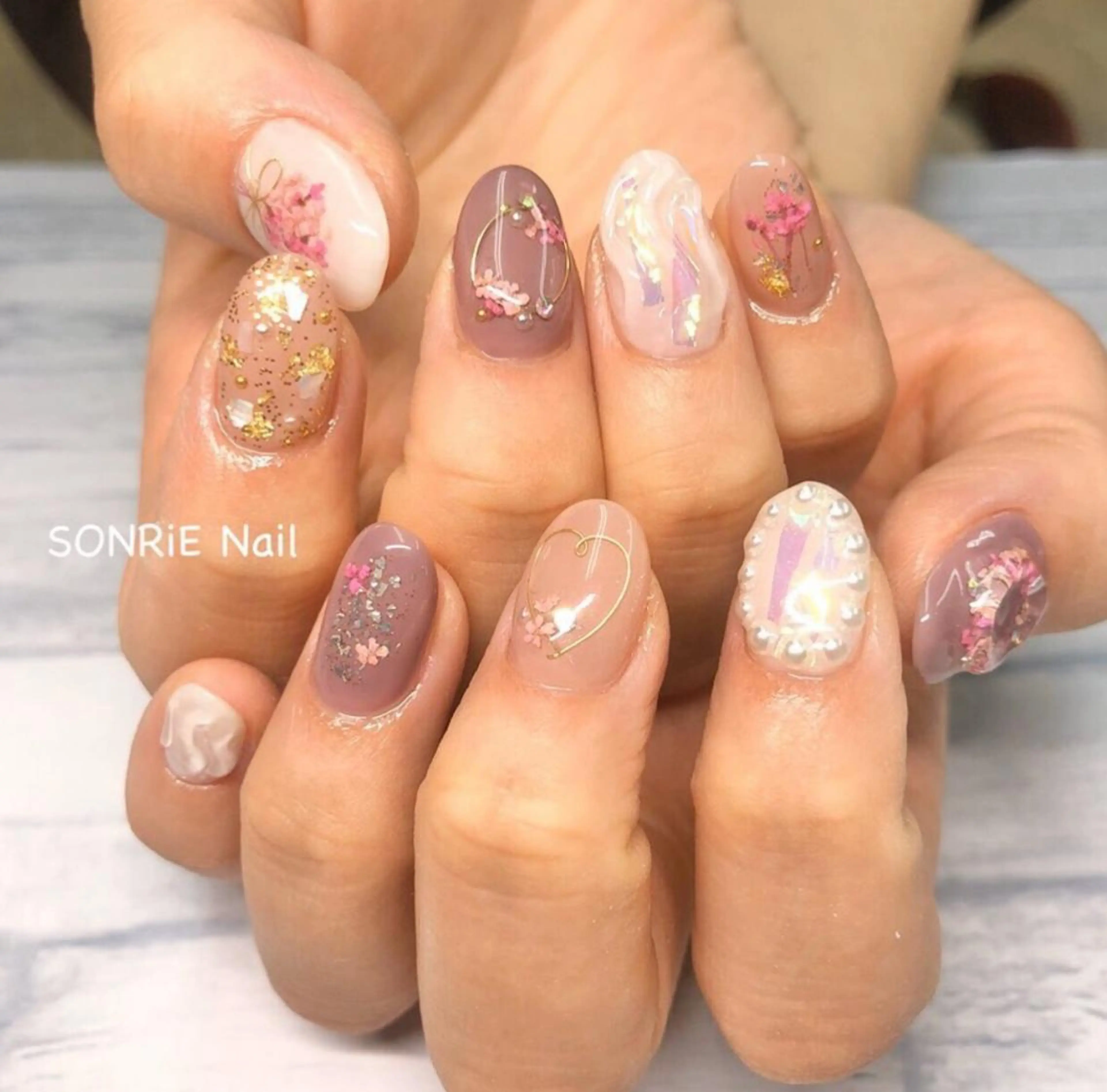 カラー ネイル 美容室 ソンリエのヘアスタイル