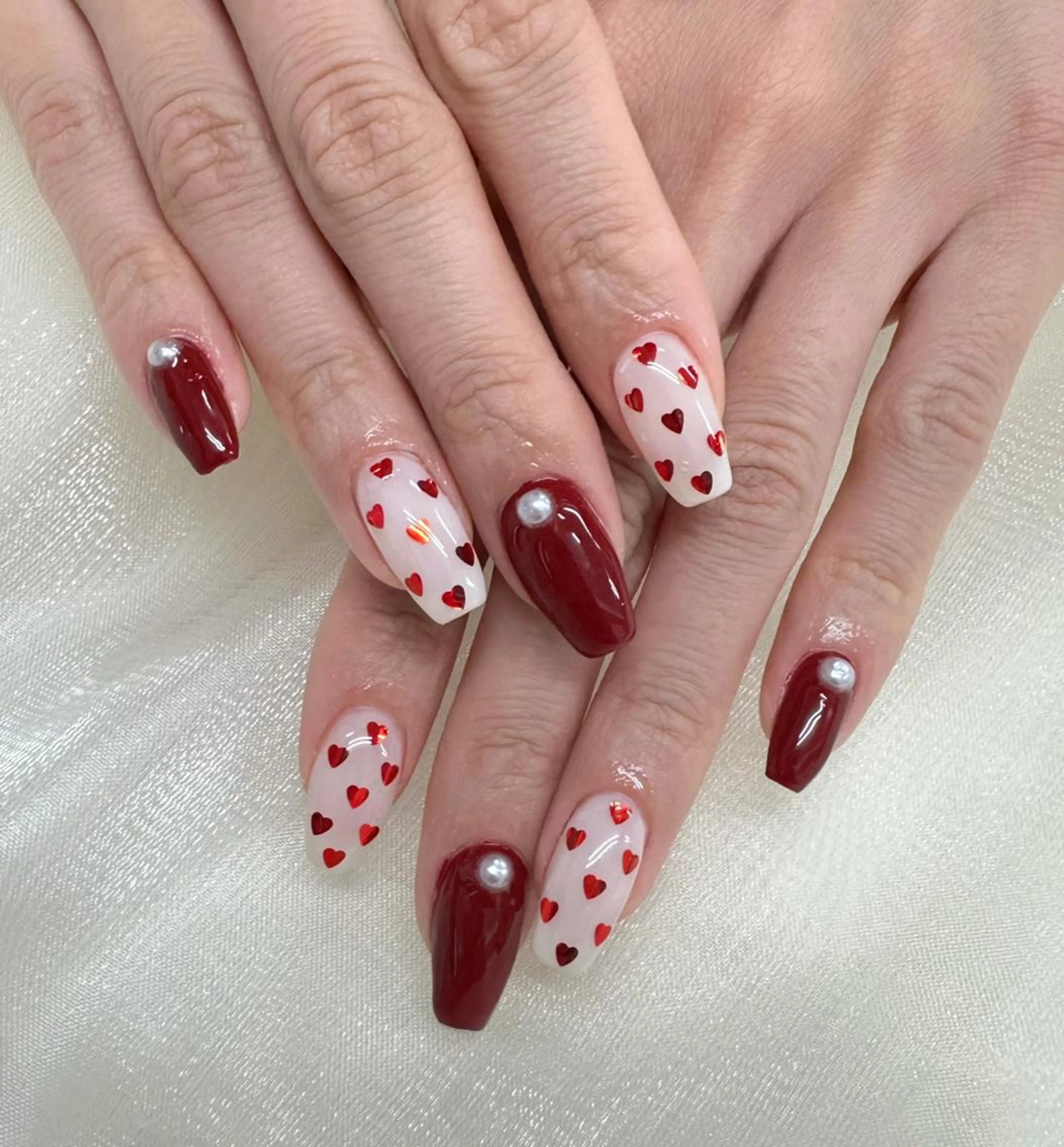 ネイル 持ち込み ハンドネイル ルイス " Nail 渋谷のネイルデザイン