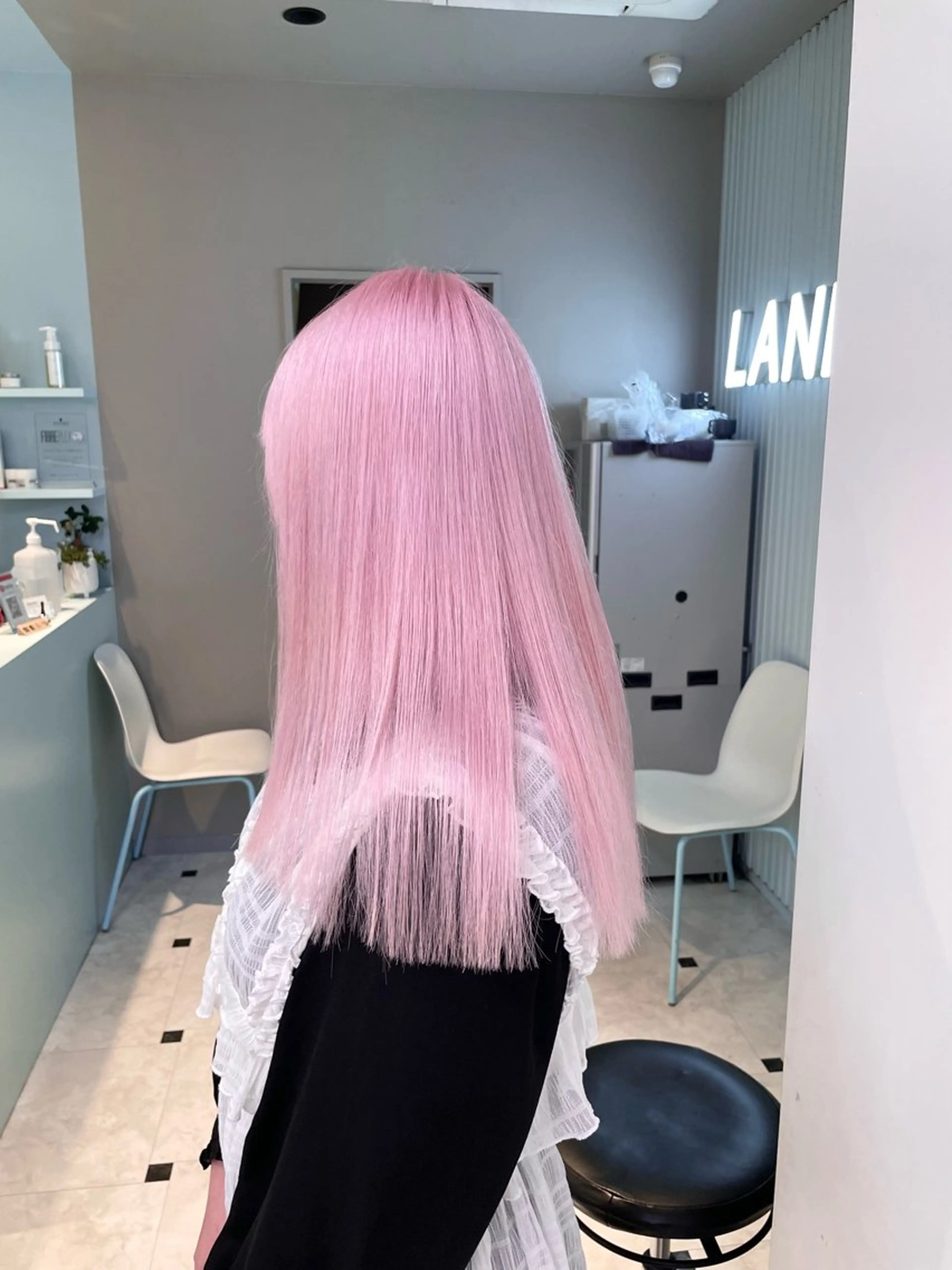 セミロング ヘアカラー トリートメント ヘアセット 🩵ハイトーン 美咲🩵のヘアスタイル