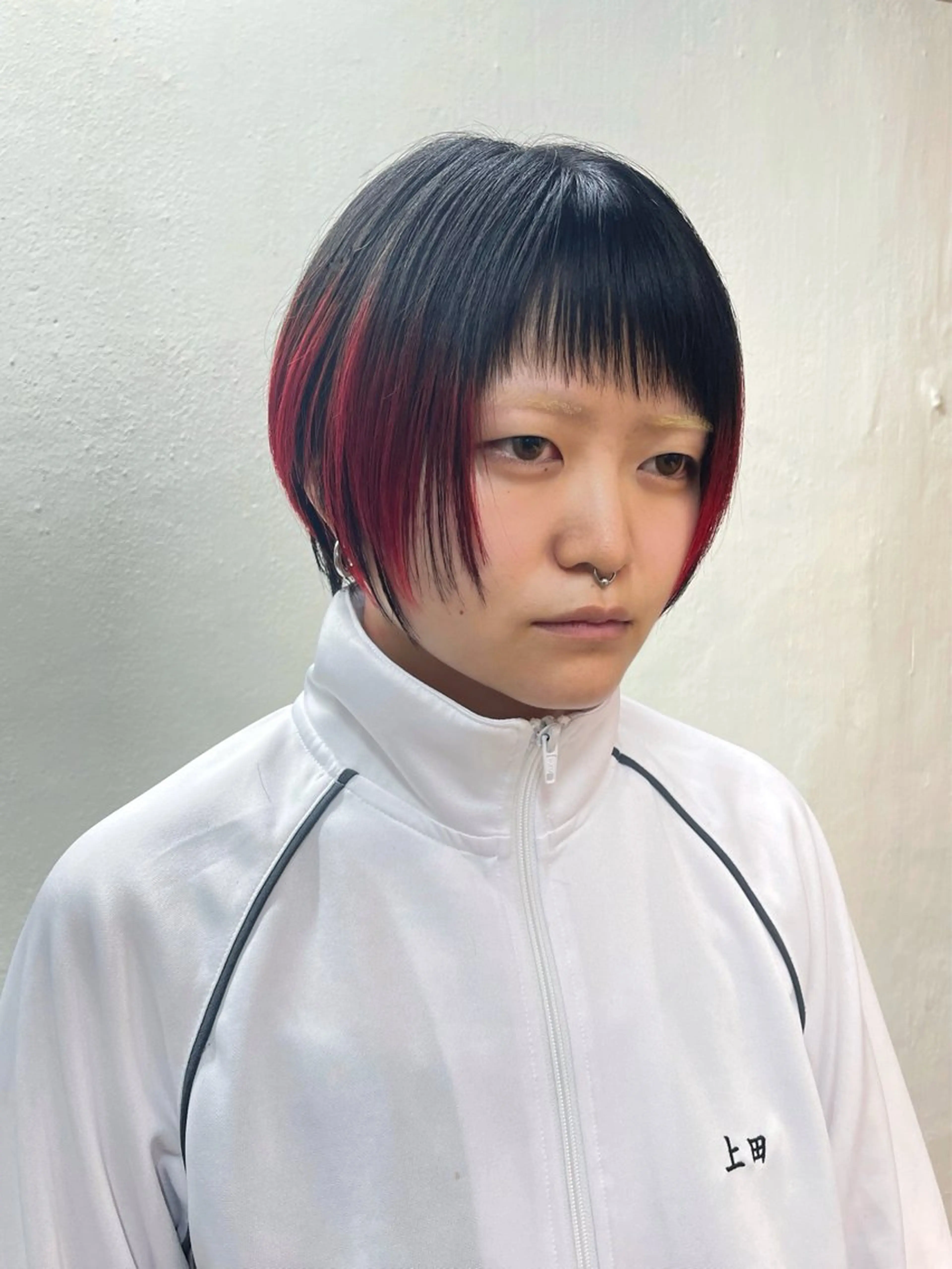 ショート カラー メンズ メンズブリーチ メンズインナーカラー ブリーチ ケアブリーチ デザインカラー 安部佑哉/ハイトーン /レイヤー/グランジのヘアスタイル